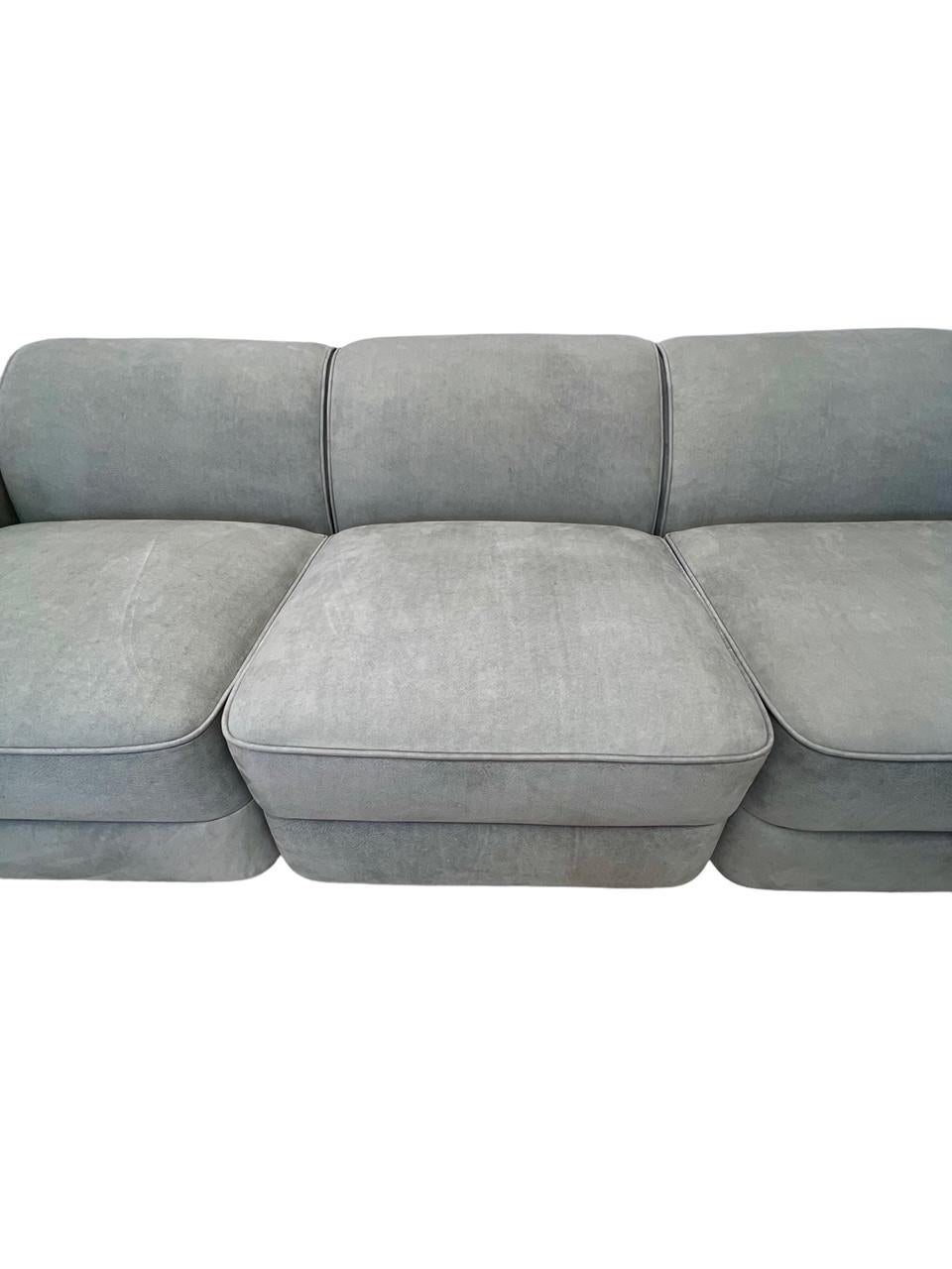 LC2 Style Inspired Sofa in Distressed Suede Leather In Excellent Condition For Sale In Saint Louis, US