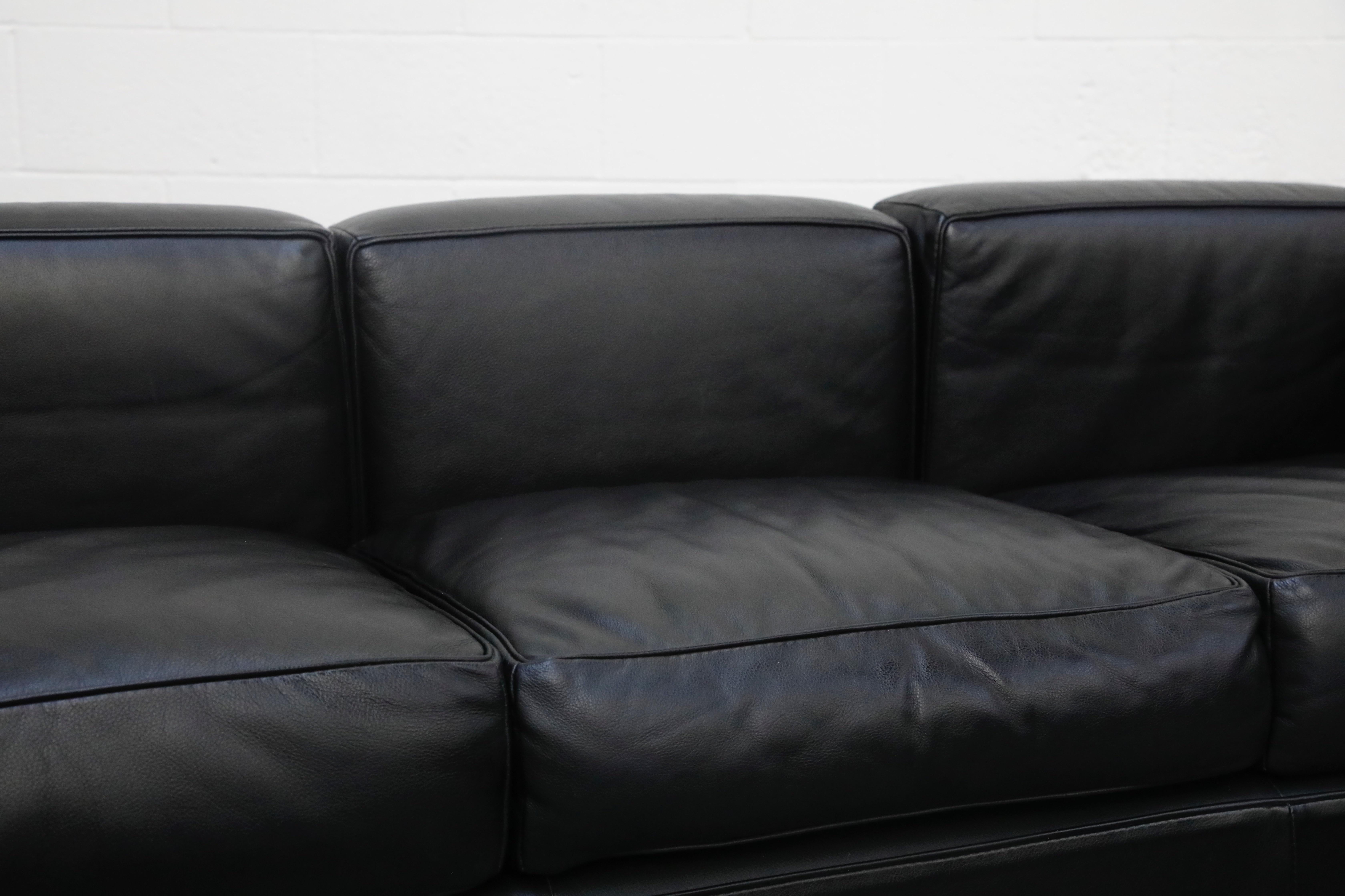 'LC2' Three-Seat Sofa in Black Leather by Le Corbusier for Cassina, Signed 5
