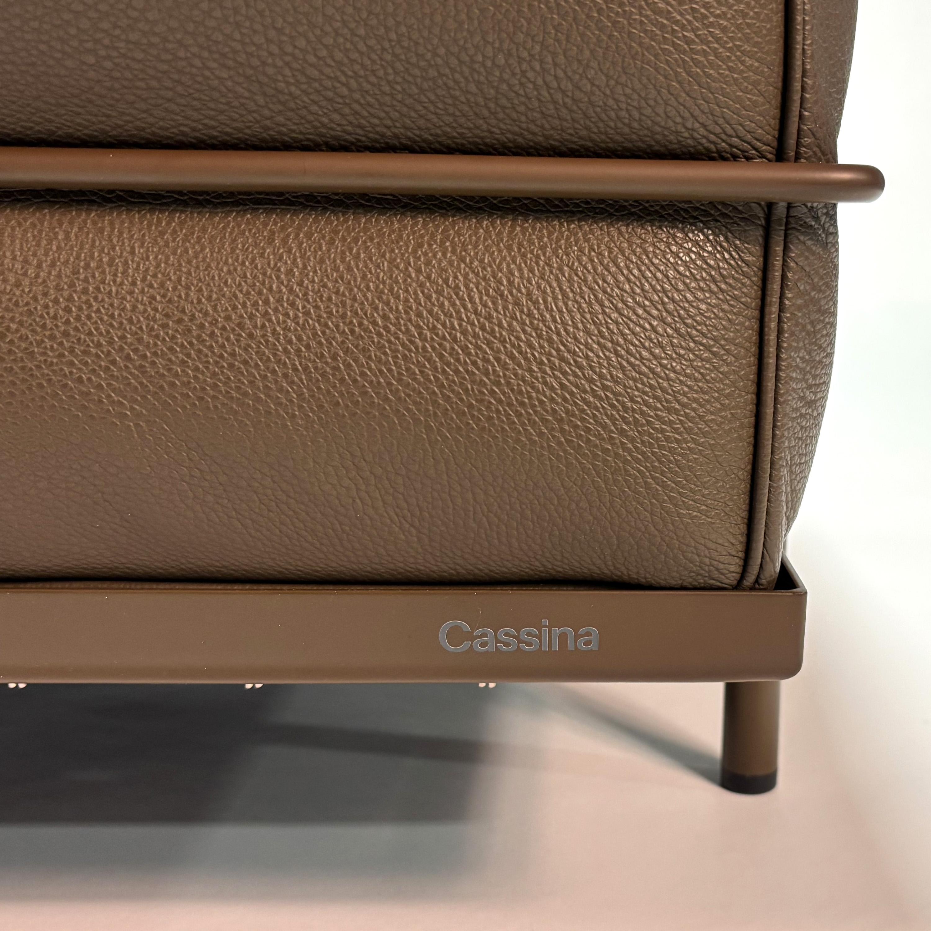 LC3 Armchair by Le Corbusier, Pierre Jeanneret, Charlotte Perriand 4