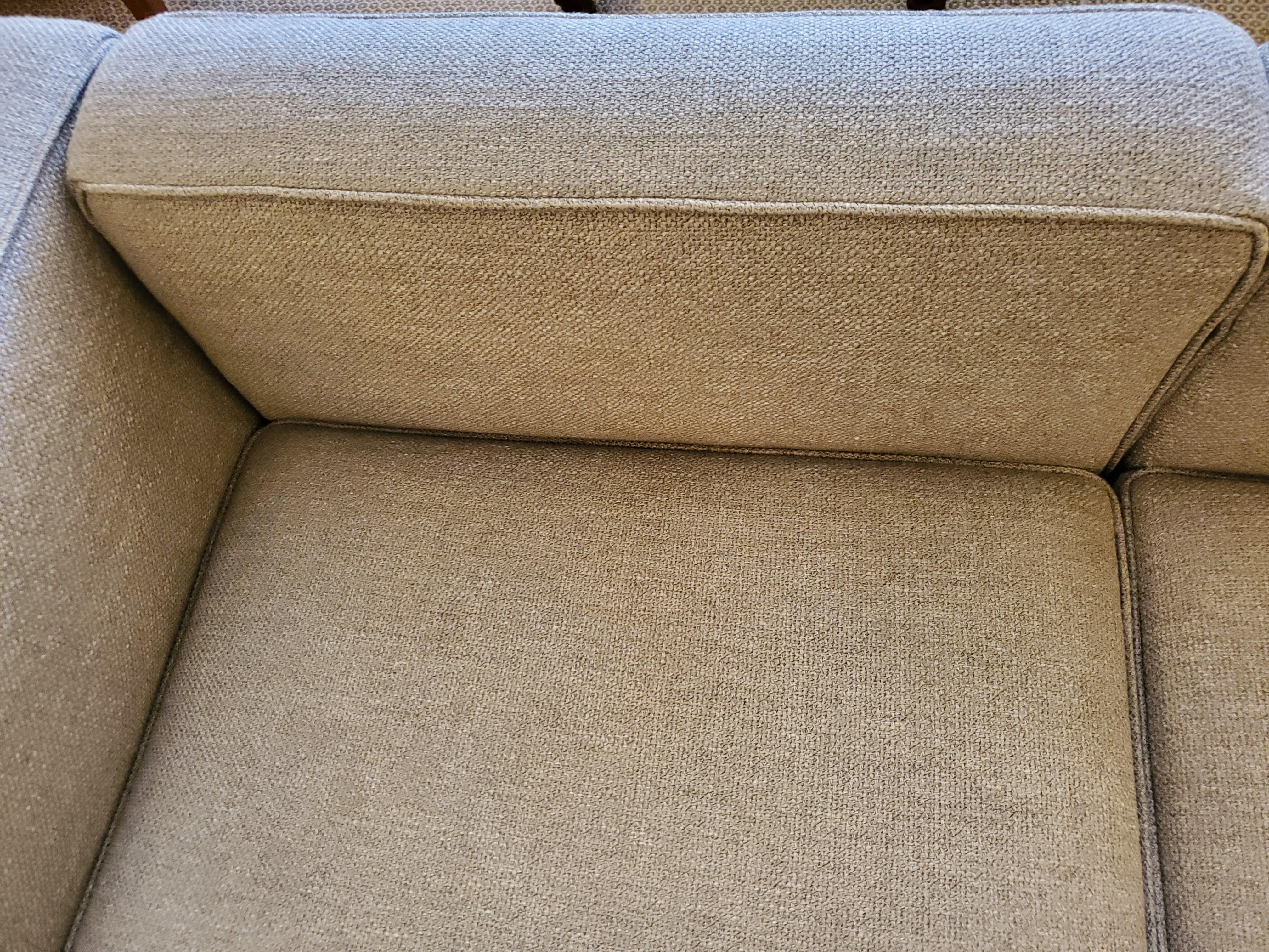LC3 Corbusier Jeanneret Perriand Style Cassina Sofa 3