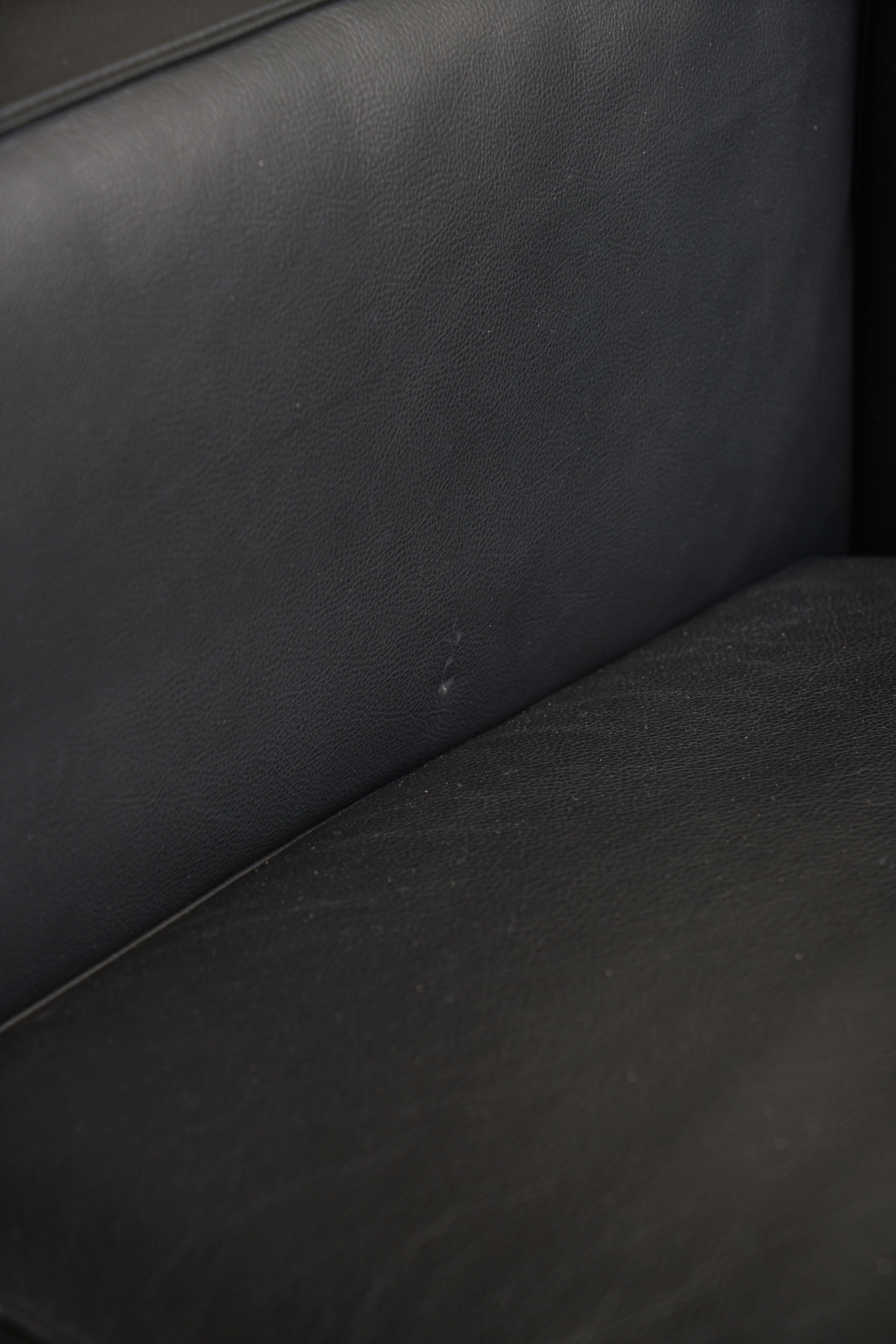 Italian LC3 Grand Modele Armchair by Le Corbusier for Cassina, black leather For Sale