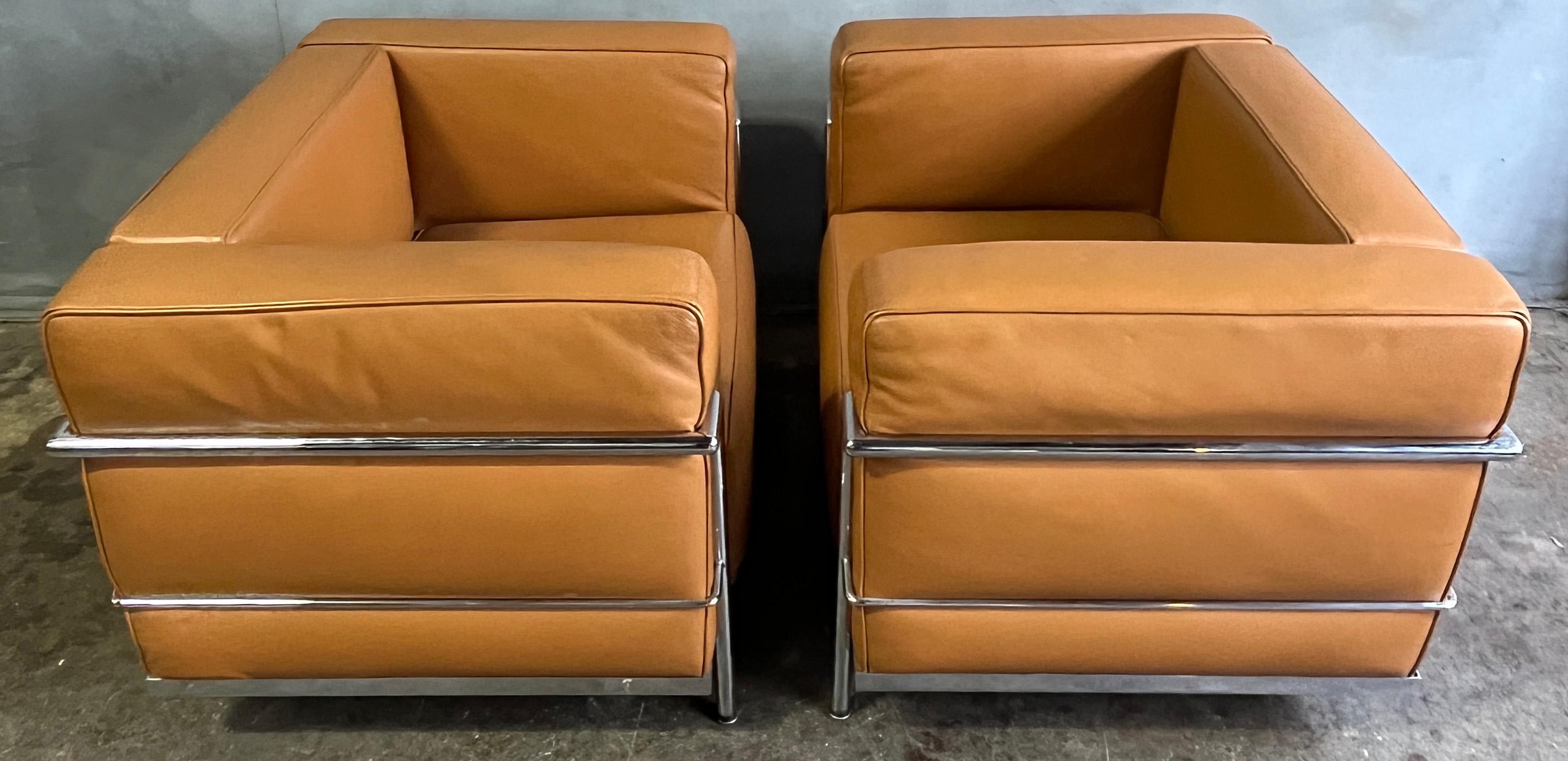 Lc3 Grand Modele Armchairs (pair) 5