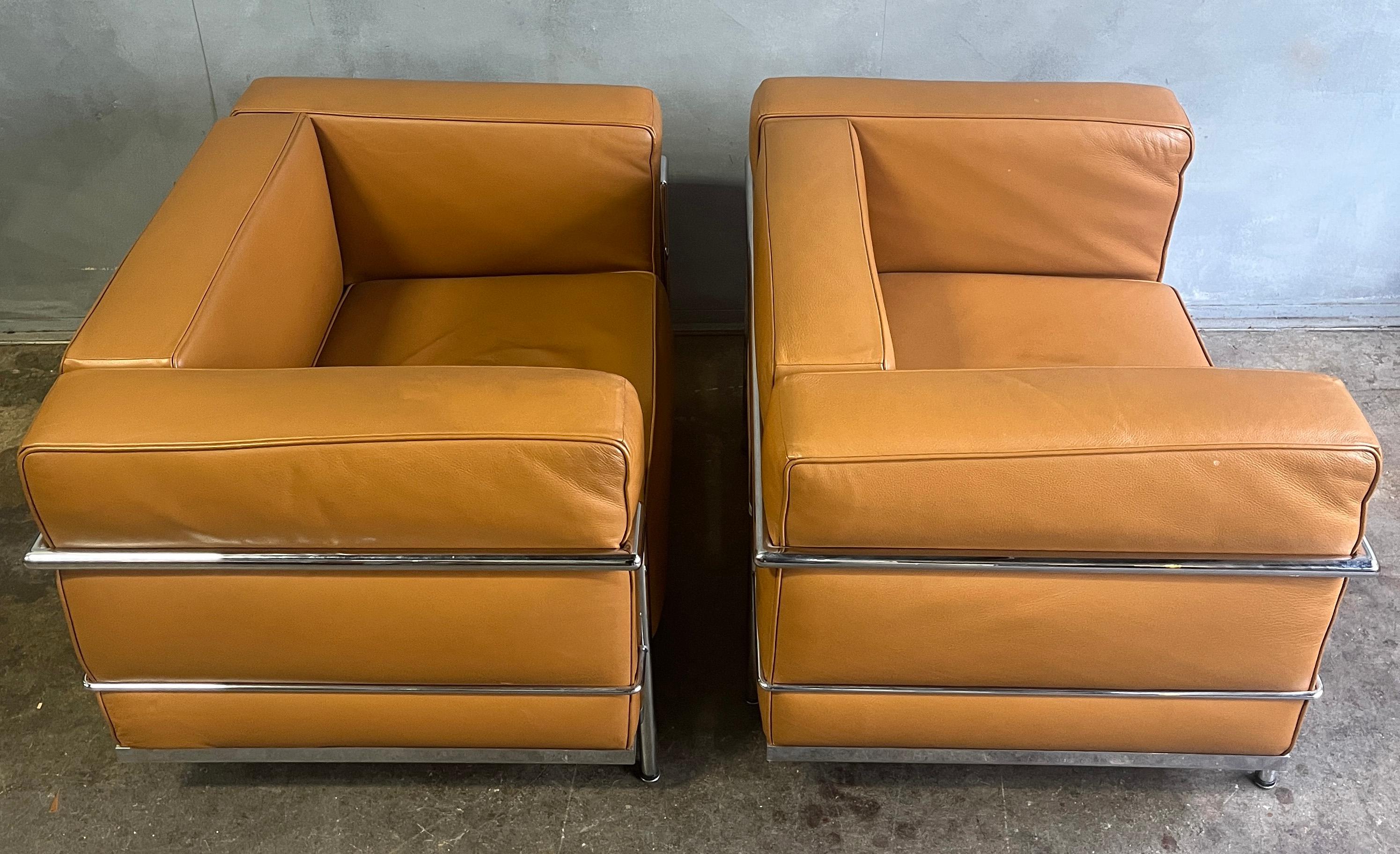 Lc3 Grand Modele Armchairs (pair) 1