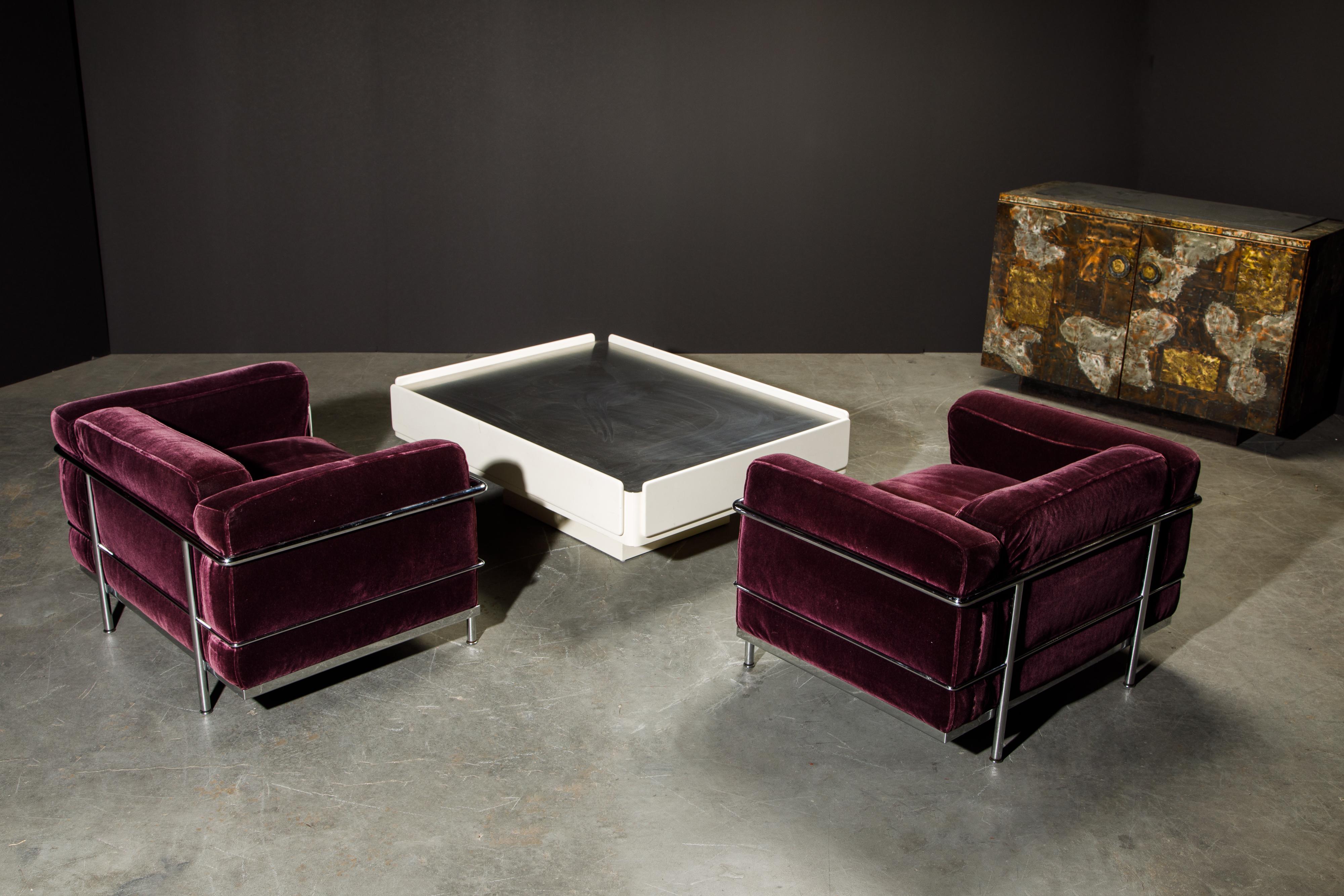 'LC3' Grand Modèle Club Chairs in Mohair by Le Corbusier for Cassina, Signed 7