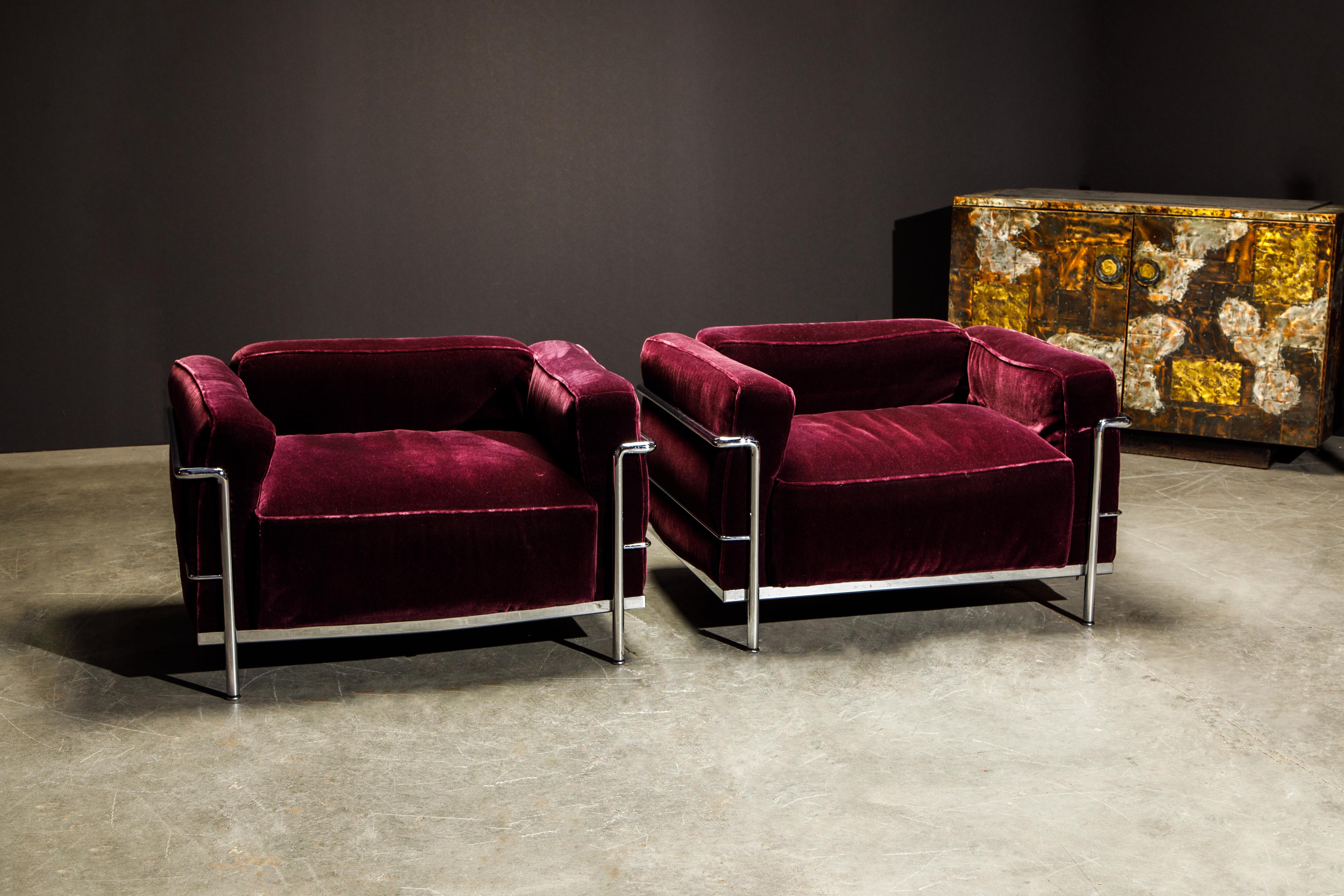 Bauhaus 'LC3' Grand Modèle Club Chairs in Mohair by Le Corbusier for Cassina, Signed