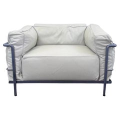 LC3 leather armchair by Le Corbusier for Cassina - showroommodel down cushions