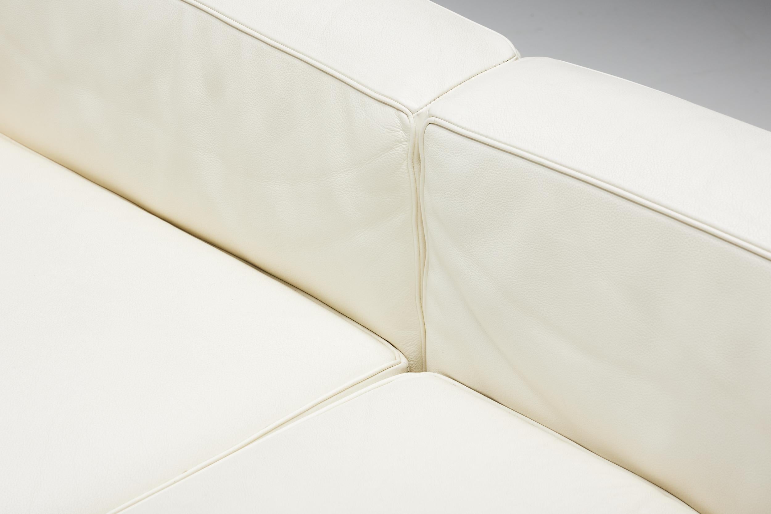 LC3 Sofa by Le Corbusier for Cassina, 1990s In Excellent Condition In Antwerp, BE