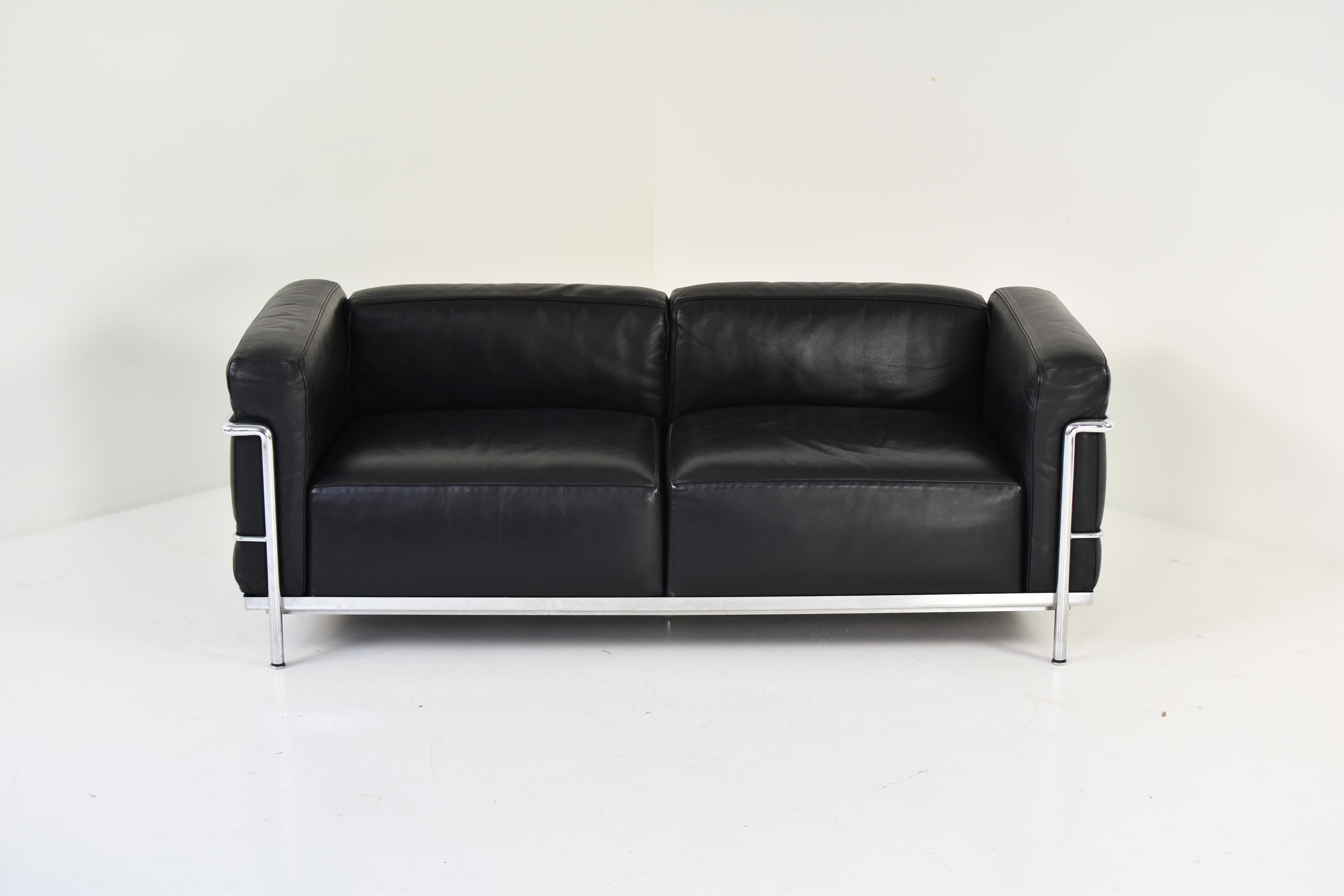 Mid-Century Modern ‘Lc3’ Sofa by Le Corbusier, Pierre Jeanneret and Charlotte Perriand