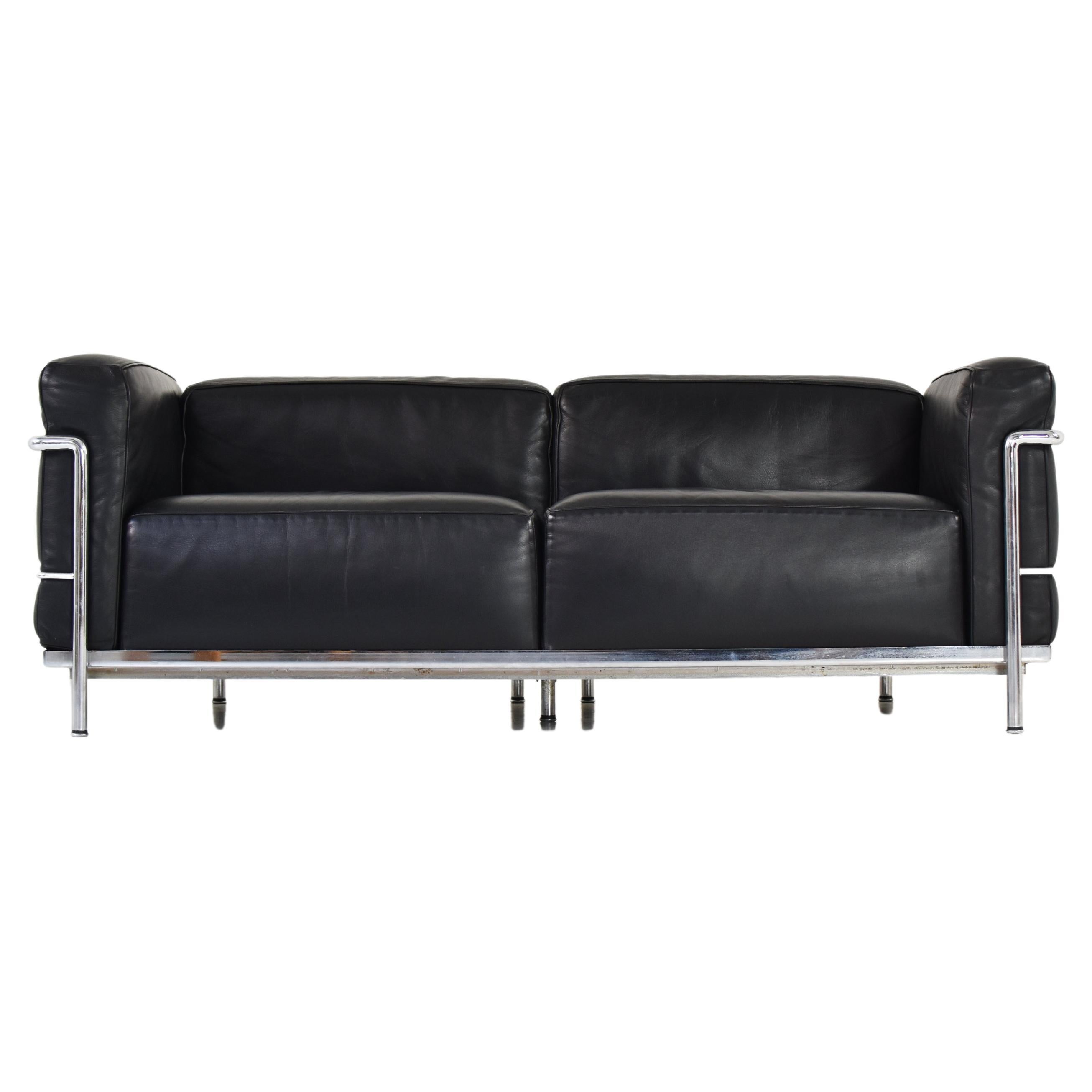 ‘Lc3’ Sofa by Le Corbusier, Pierre Jeanneret and Charlotte Perriand