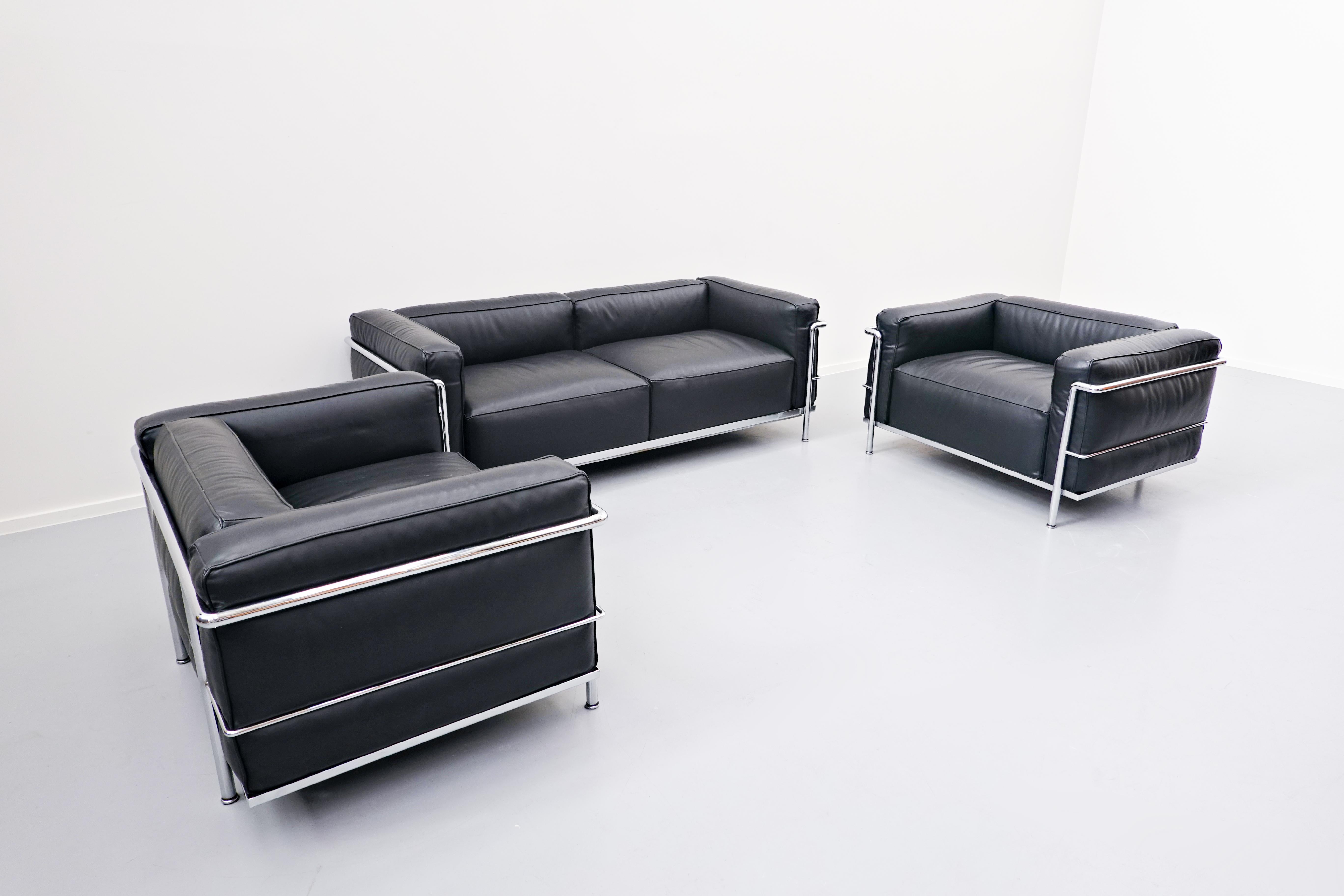 LC3 sofa, Le Grand Confort, Le Corbusier for Cassina.
 