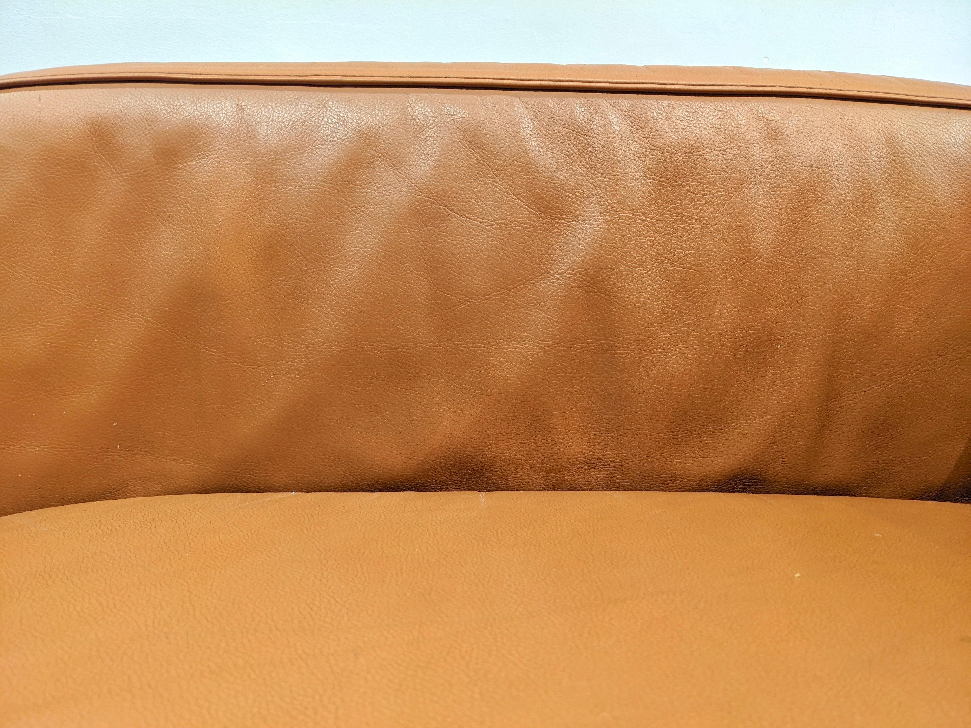 Metal LC3 Sofa Signed Le Corbusier Original Edition Cassina