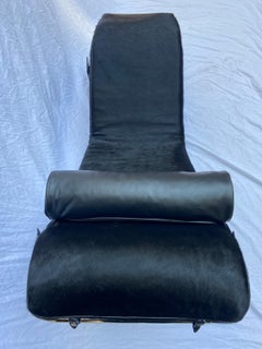 LC4 Black Pony, Le Corbusier / Charlotte Perriand