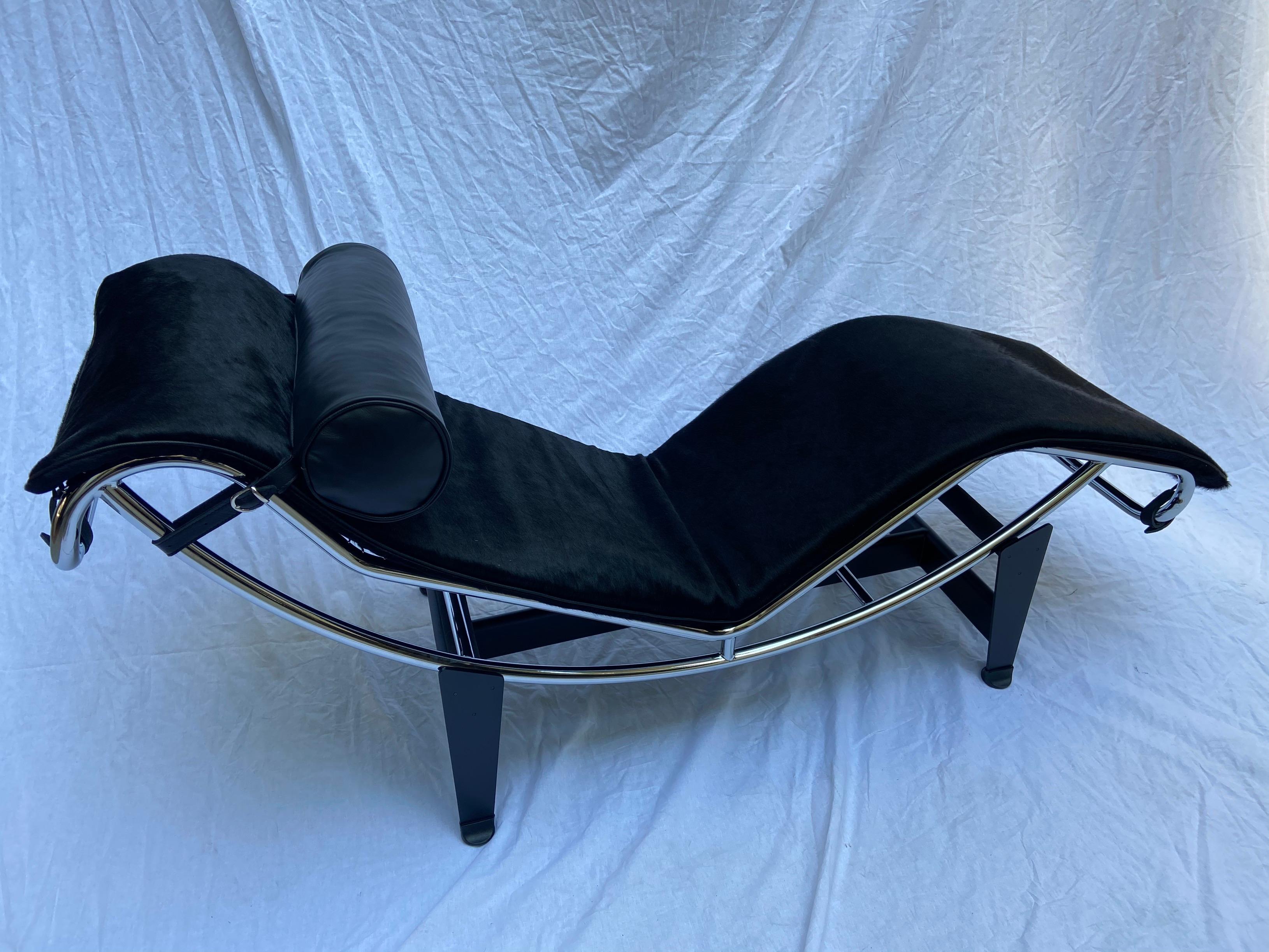 LC4 Black Pony, Le Corbusier / Charlotte Perriand 1