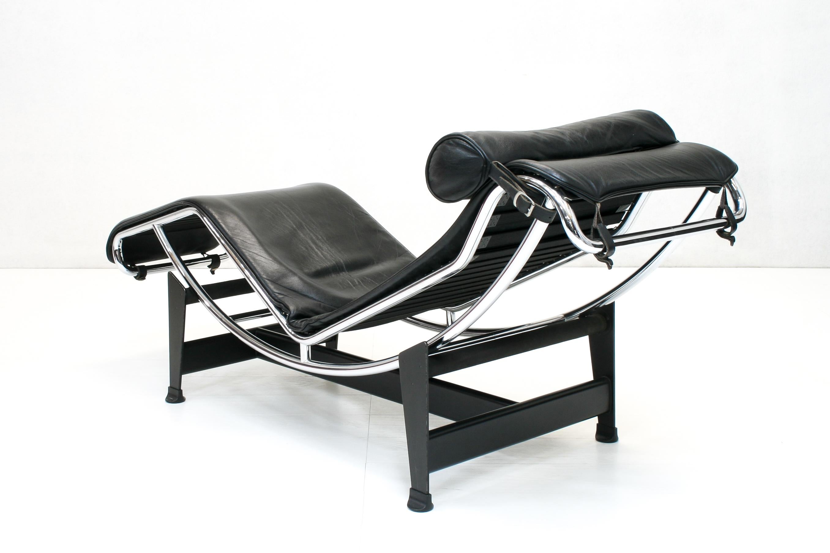 Bauhaus LC4 Chaise Longue by Charlotte Perriand & Le Corbusier for Cassina
