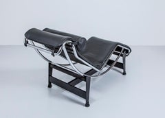 LC4 Chaise Longue in Black Leather by Le Corbusier for Cassina