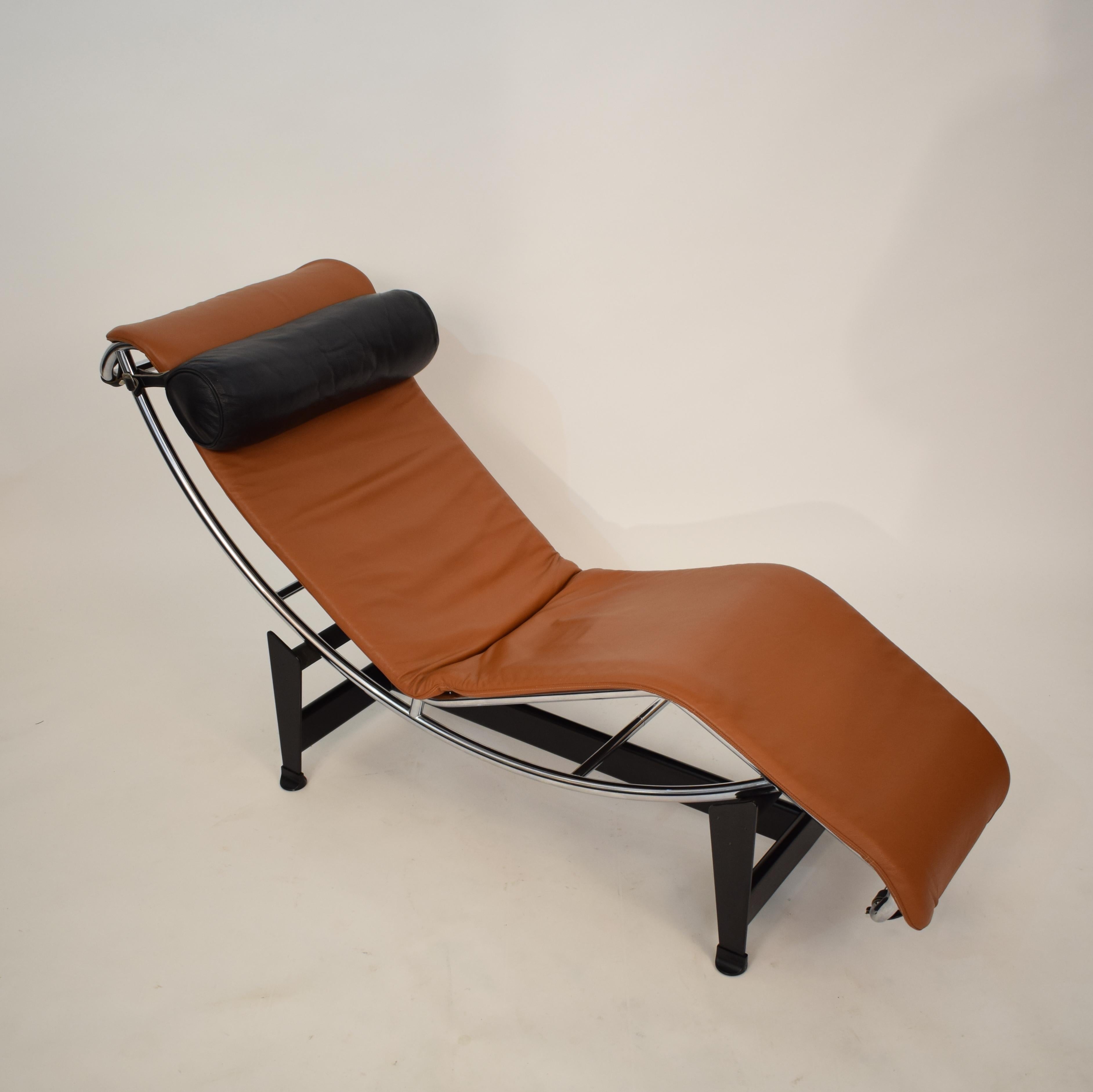 LC4 Chaise Lounge Leather by Charlotte Perriand and Le Corbusier, for Cassina In Good Condition In Berlin, DE