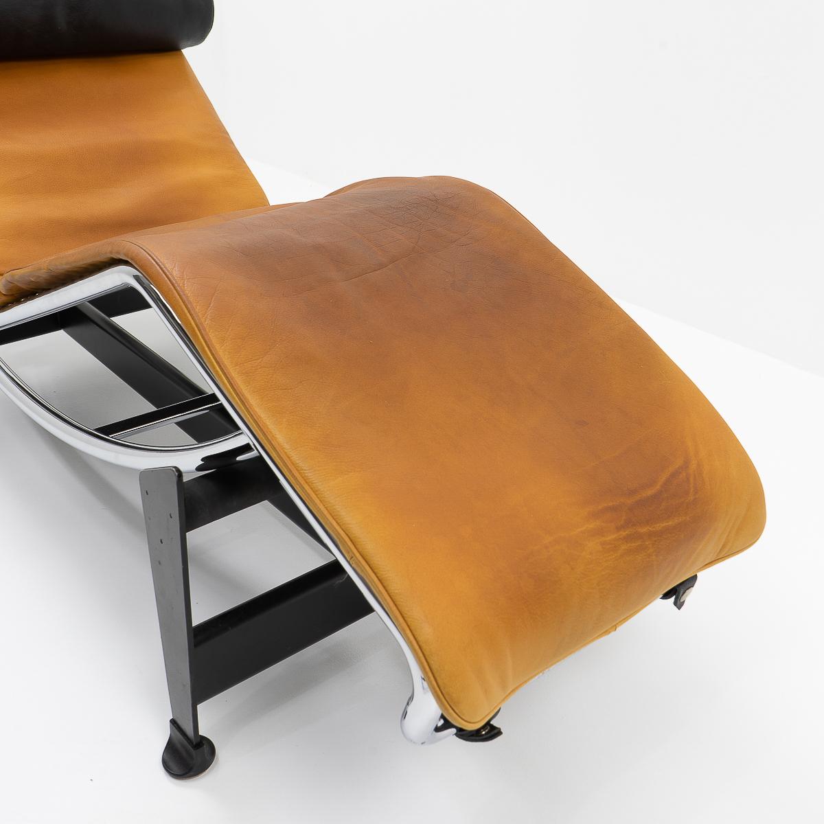 Metal LC4 in Cognac Aniline Leather by Le Corbusier, Cassina, 1980s