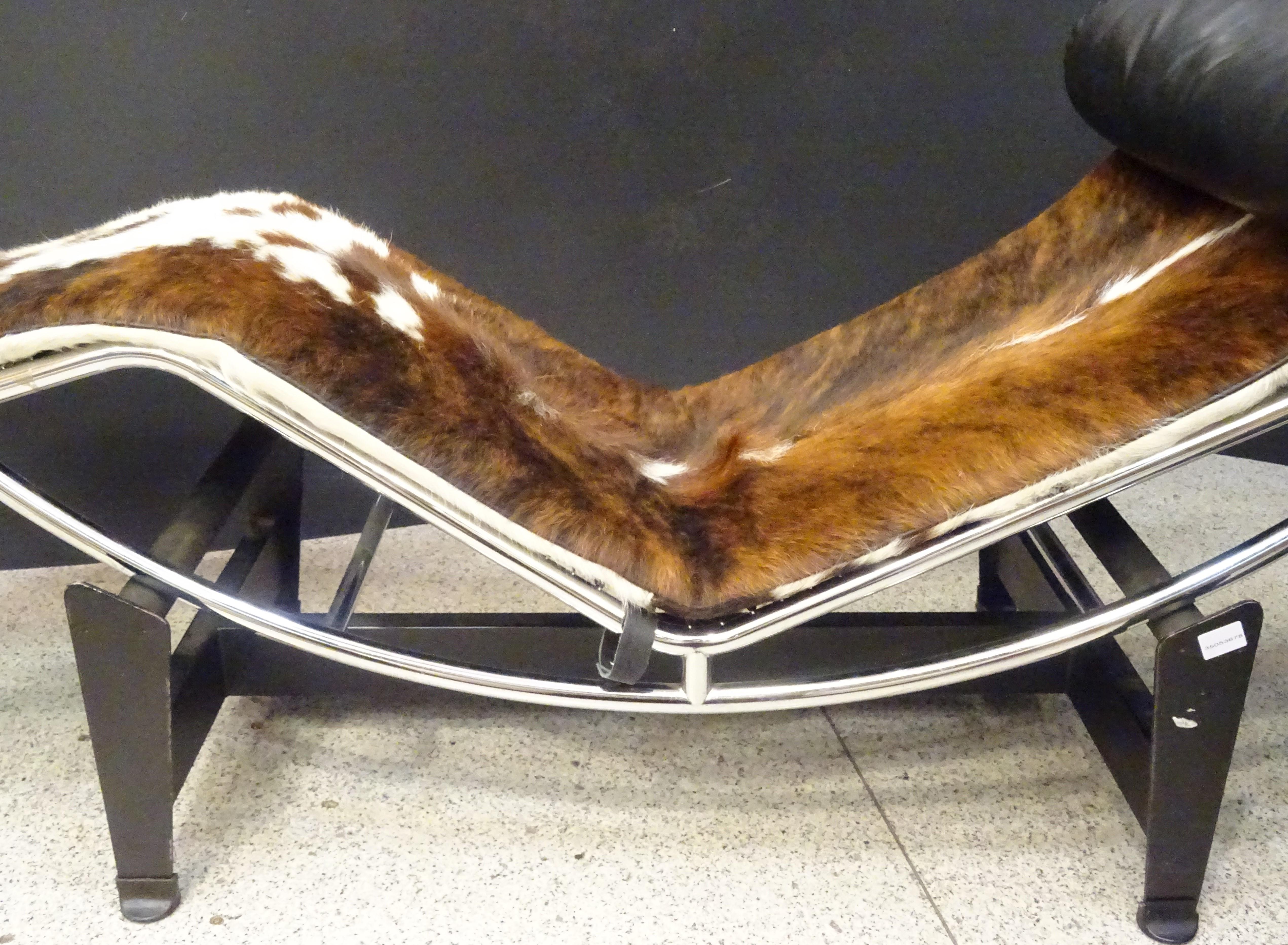 LC4 Le Corbusier Chaise-Longue, Cowhide and Chrome, Signed 9