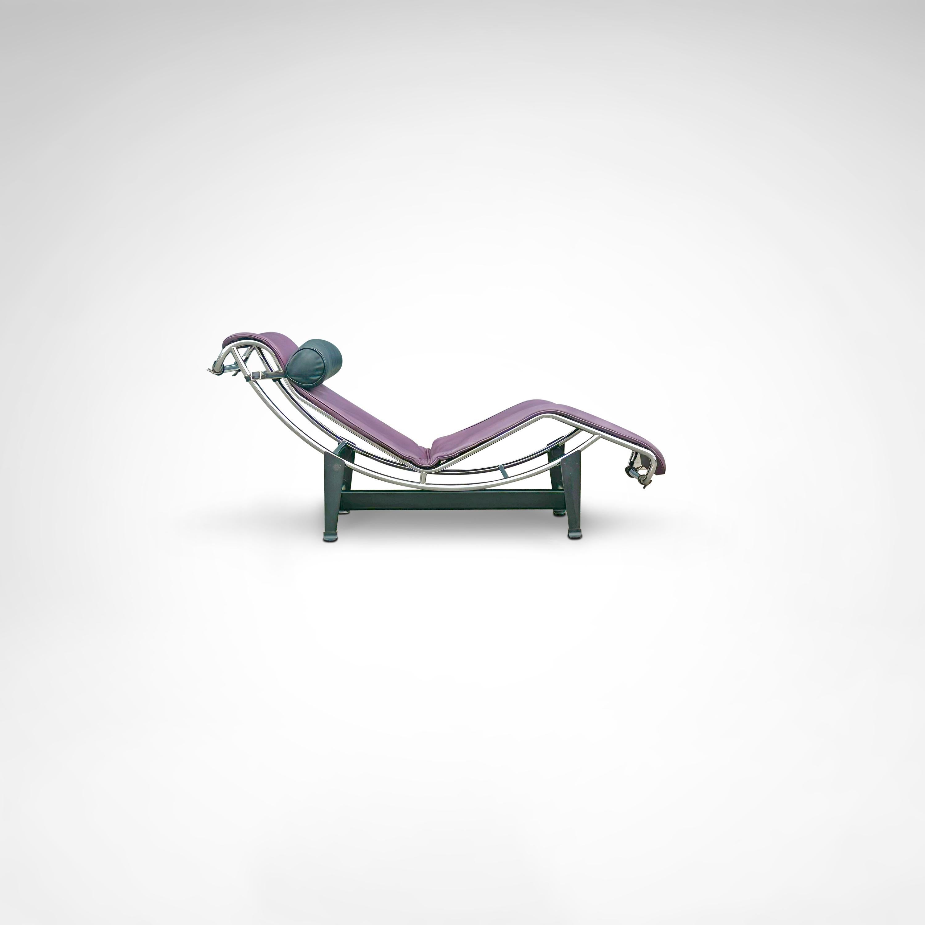 LC4 limited edition chaise longue by Le Corbusier for Cassina 1990s For Sale 5