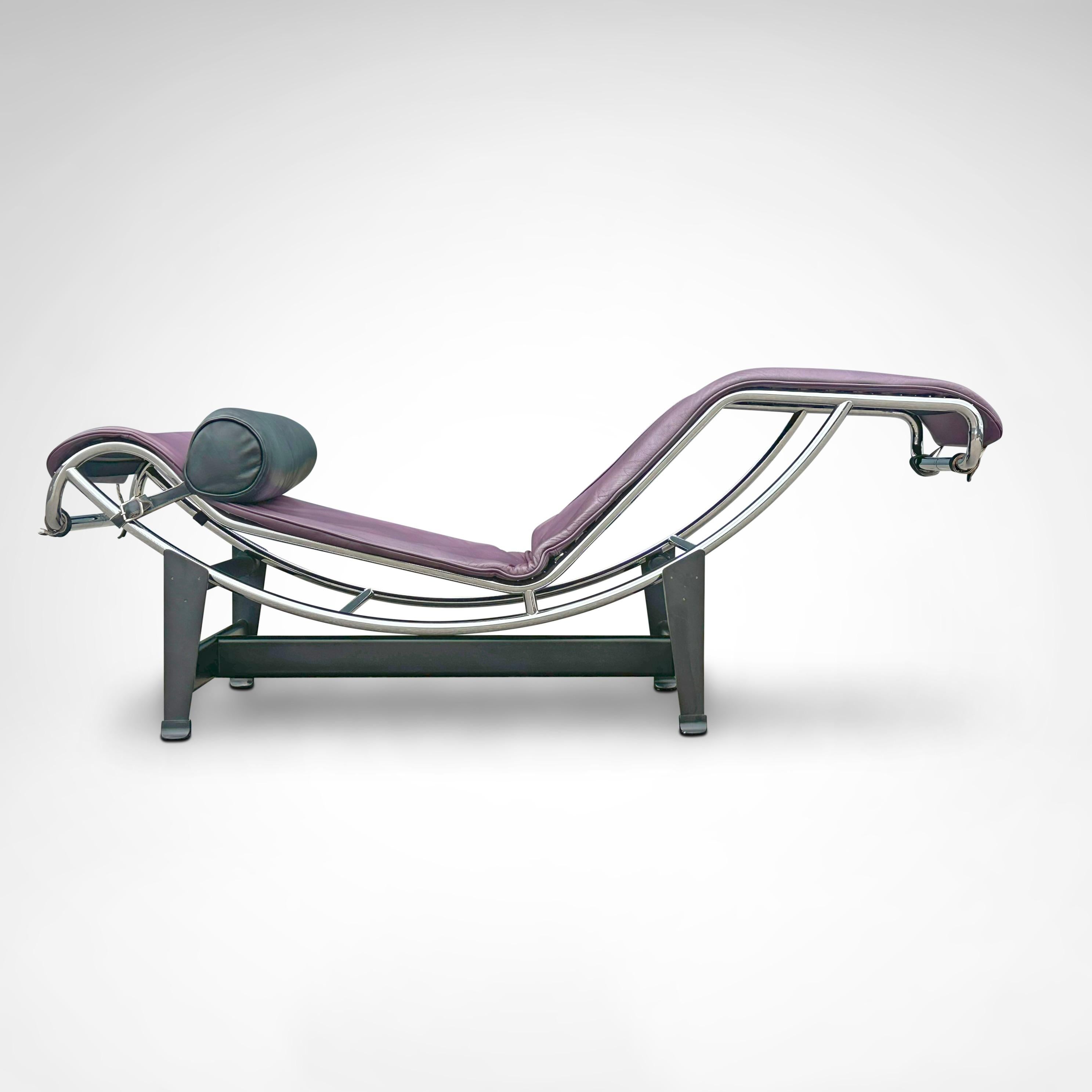 Timesless LC4 by the iconic design trio Le corbusier, Charlotte Perriand and Pierre Jeanneret. 

An iconic bauhaus design from 1929 reissued by Cassina. 

The chair in question is a limited edition in a rare color combination; burgundy  leather,