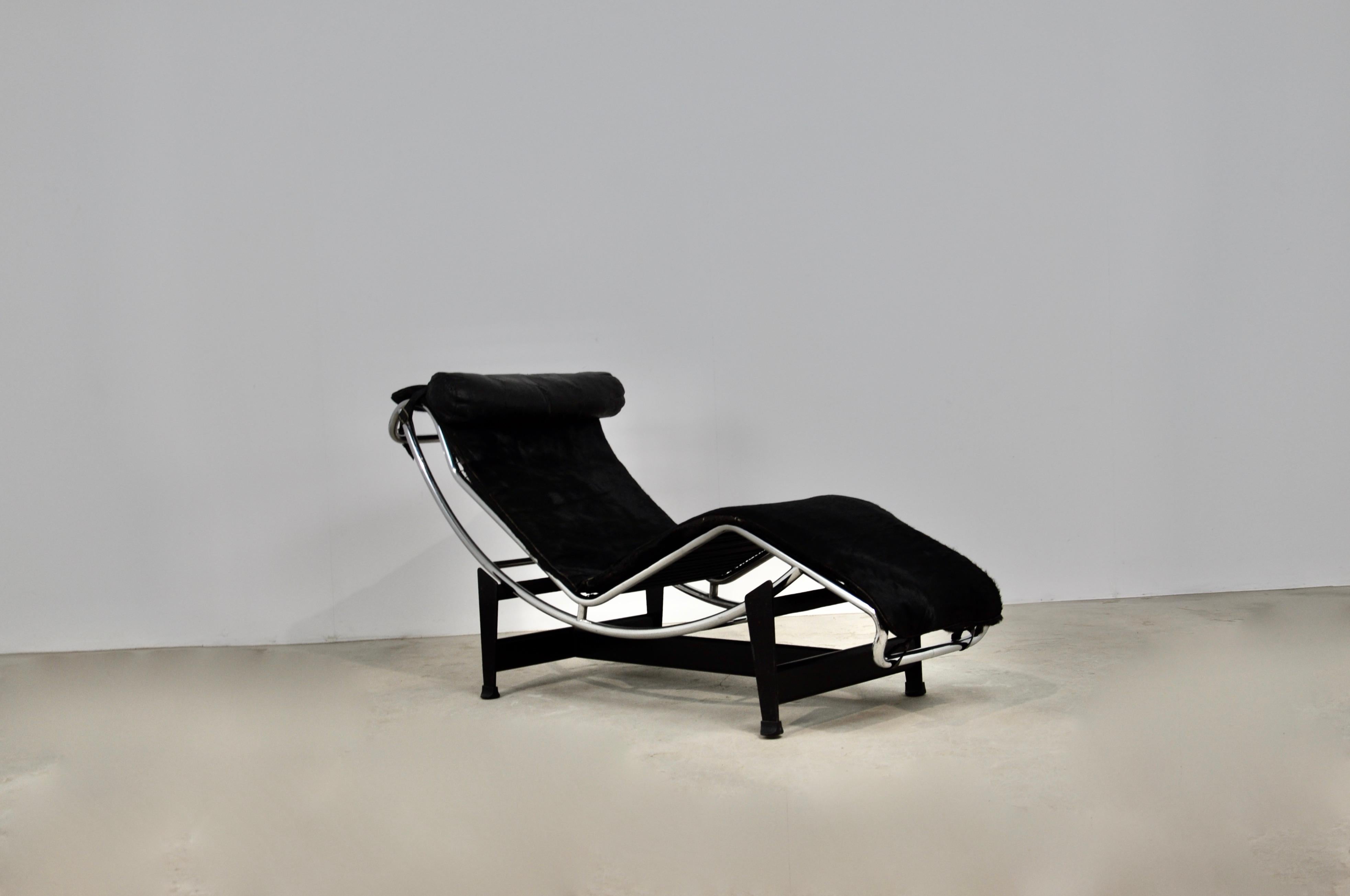 Mid-Century Modern LC4 Lounge Chair by Le Corbusier for Cassina 1970s