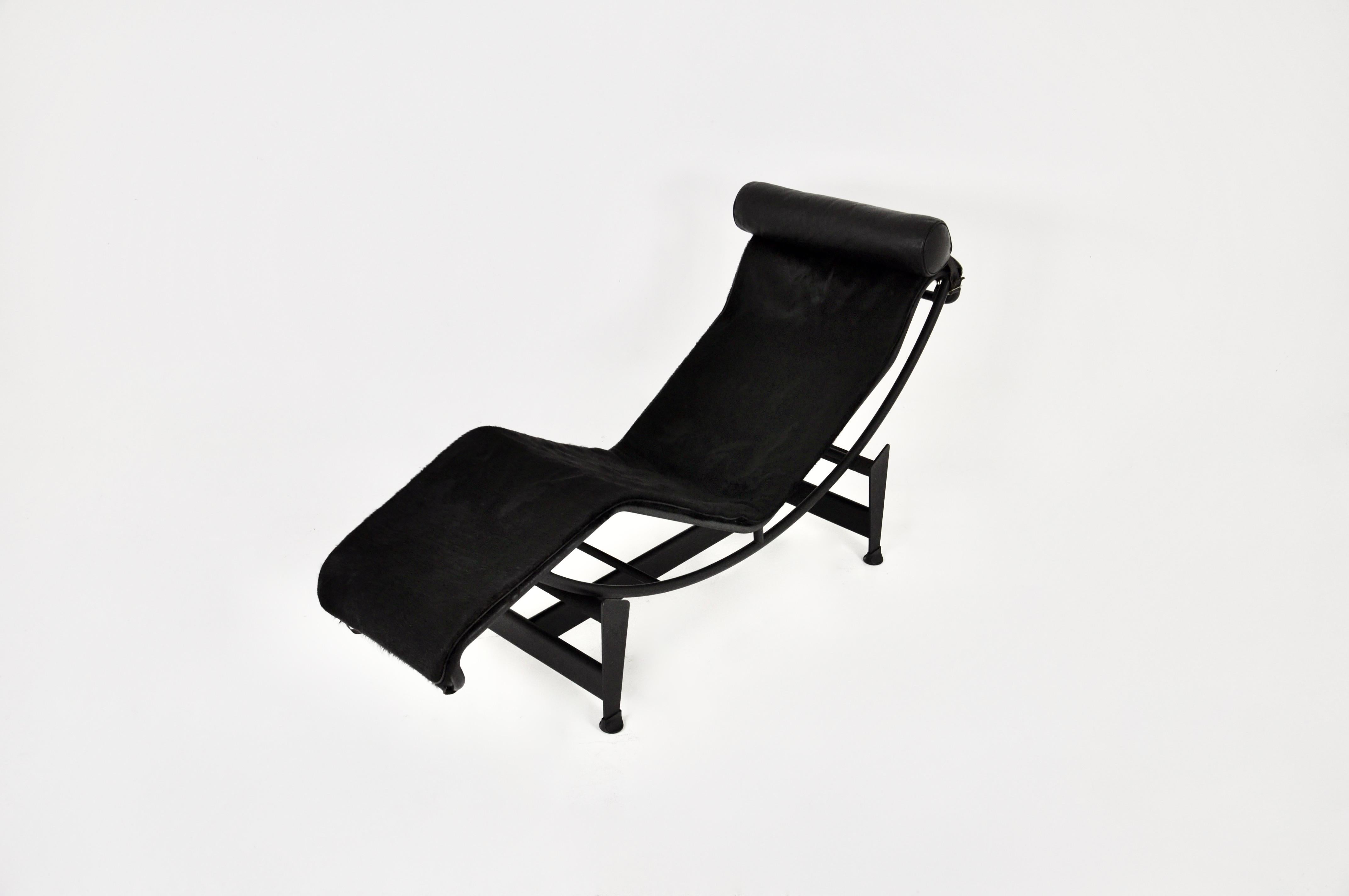Mid-Century Modern LC4 Lounge Chair by Le Corbusier for Cassina, 1984 For Sale