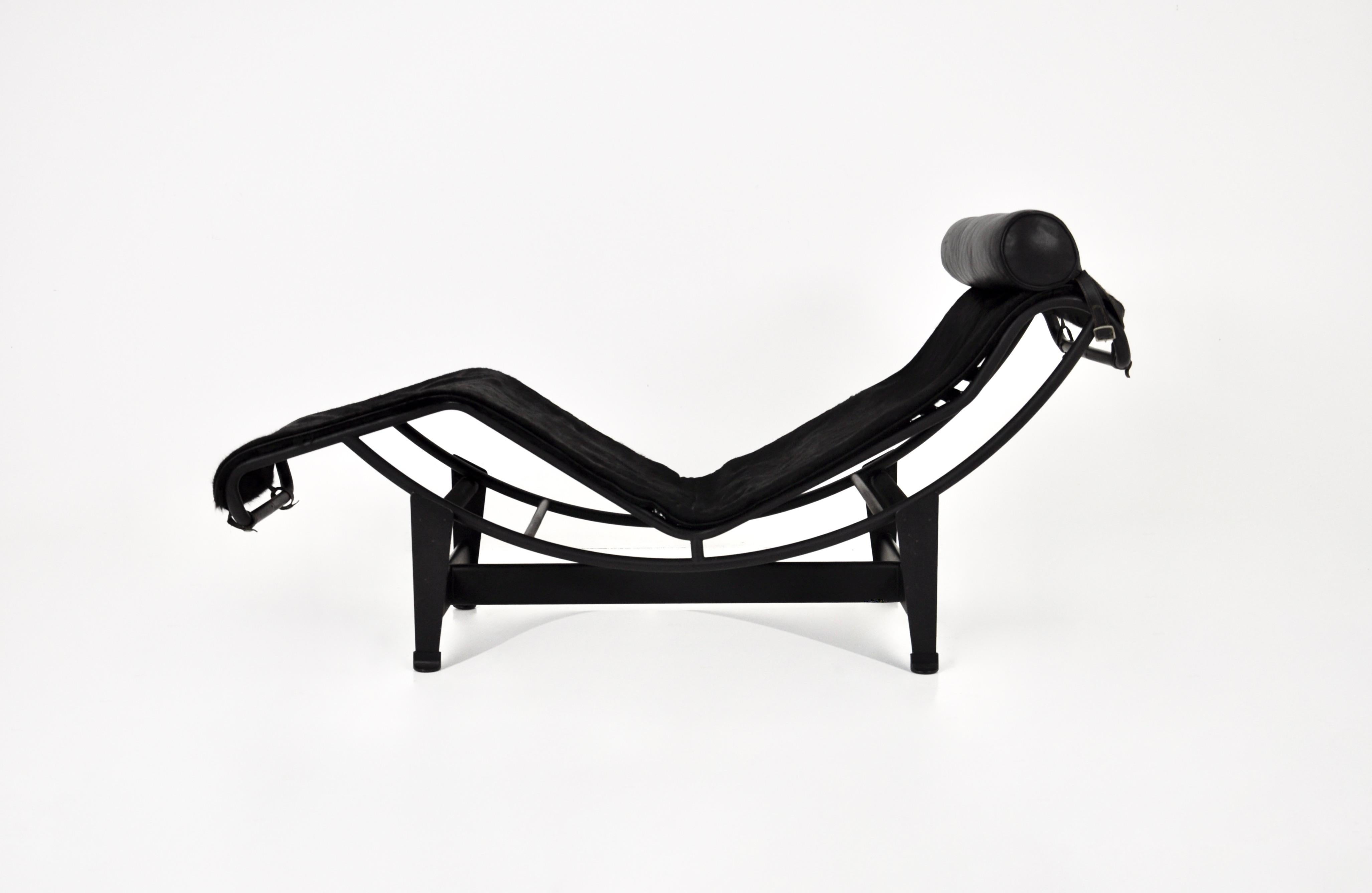 French LC4 Lounge Chair by Le Corbusier for Cassina, 1984 For Sale