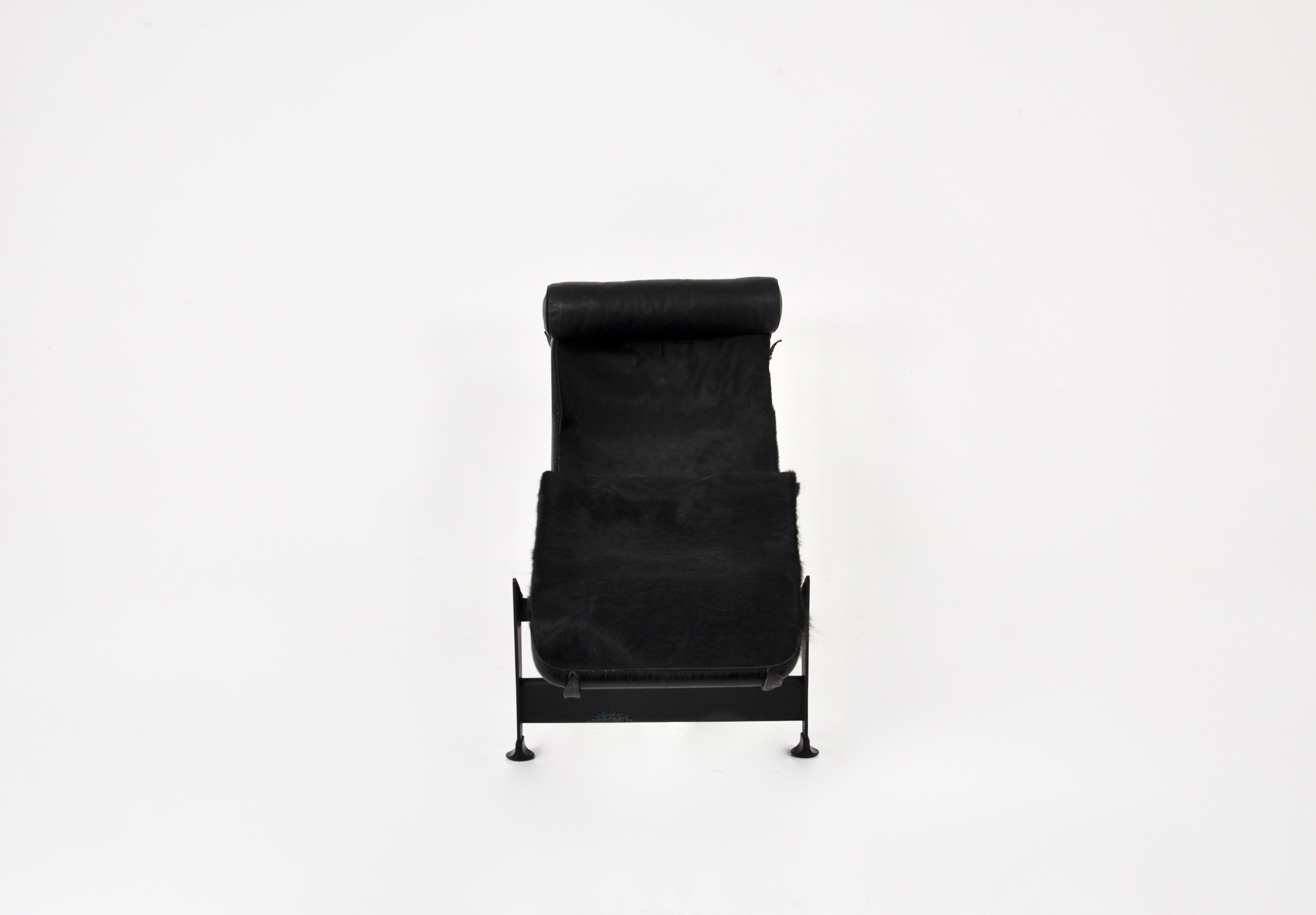 LC4 Lounge Chair by Le Corbusier for Cassina, 1984 In Good Condition For Sale In Lasne, BE