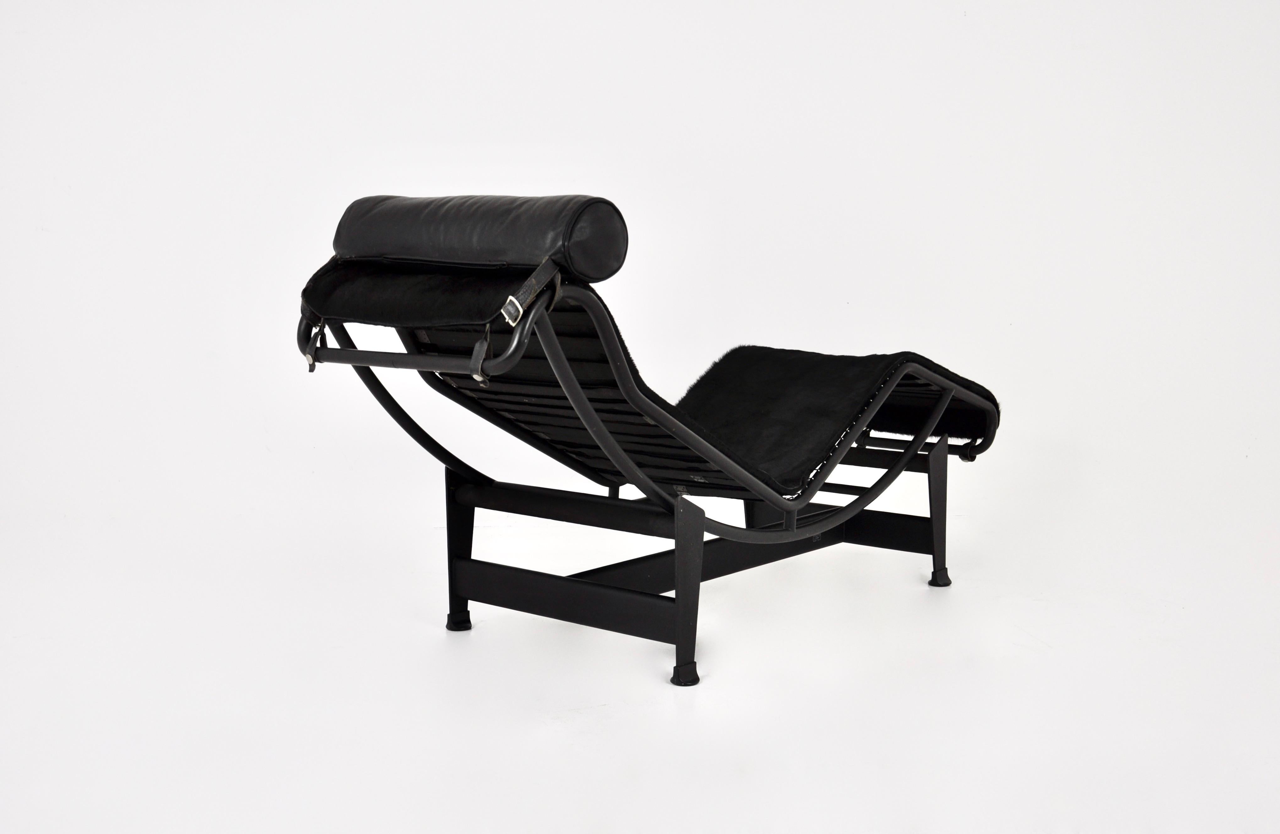 LC4 Lounge Chair by Le Corbusier for Cassina, 1984 For Sale 1