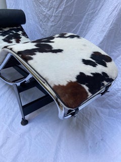 LC4 Poney Le Corbusier / Charlotte Perriand, Circa 2016