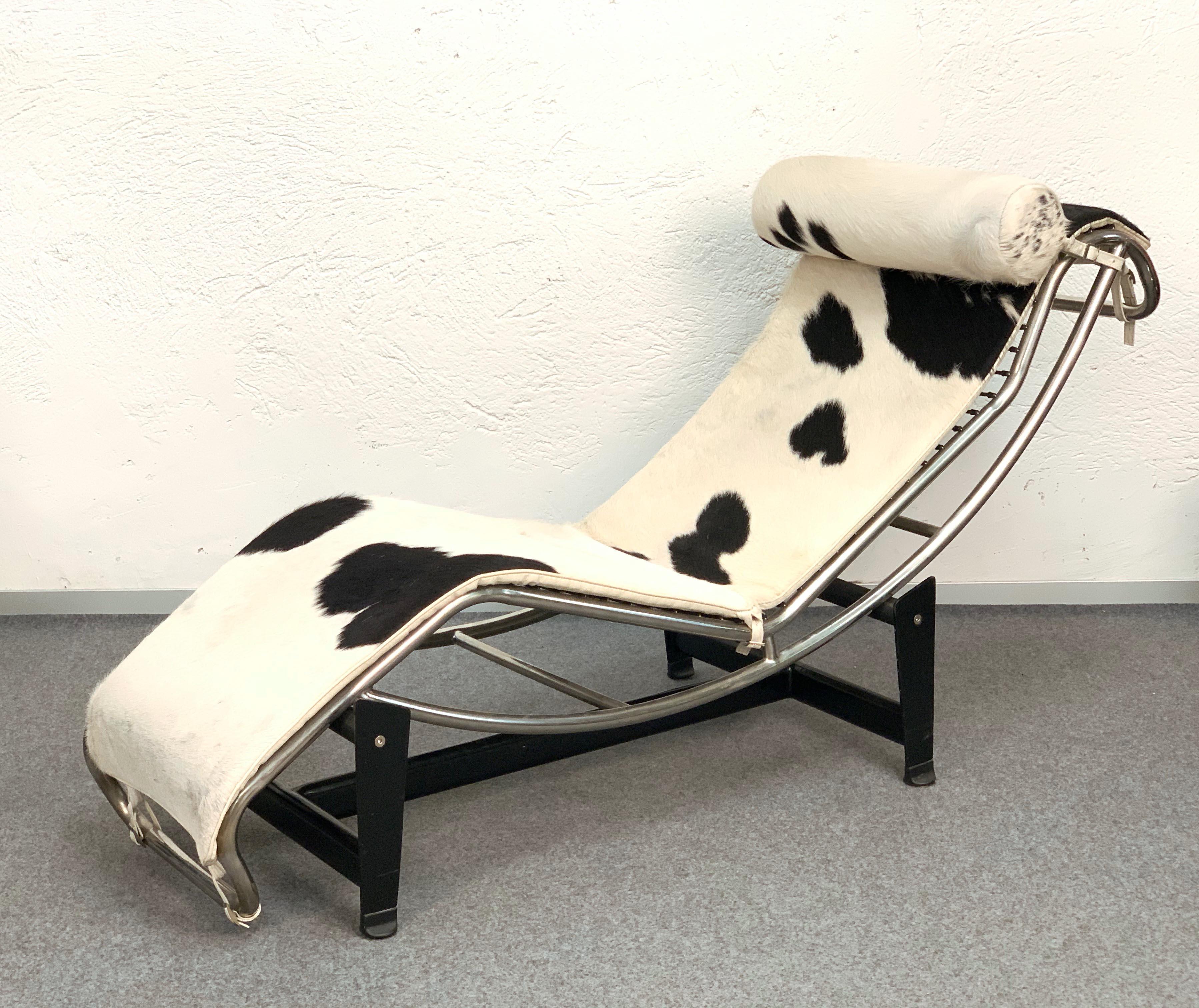 LC4 Steel and Skin Chaise Longue by Le Corbusier, Perriand and Jeanneret, 1980s 1