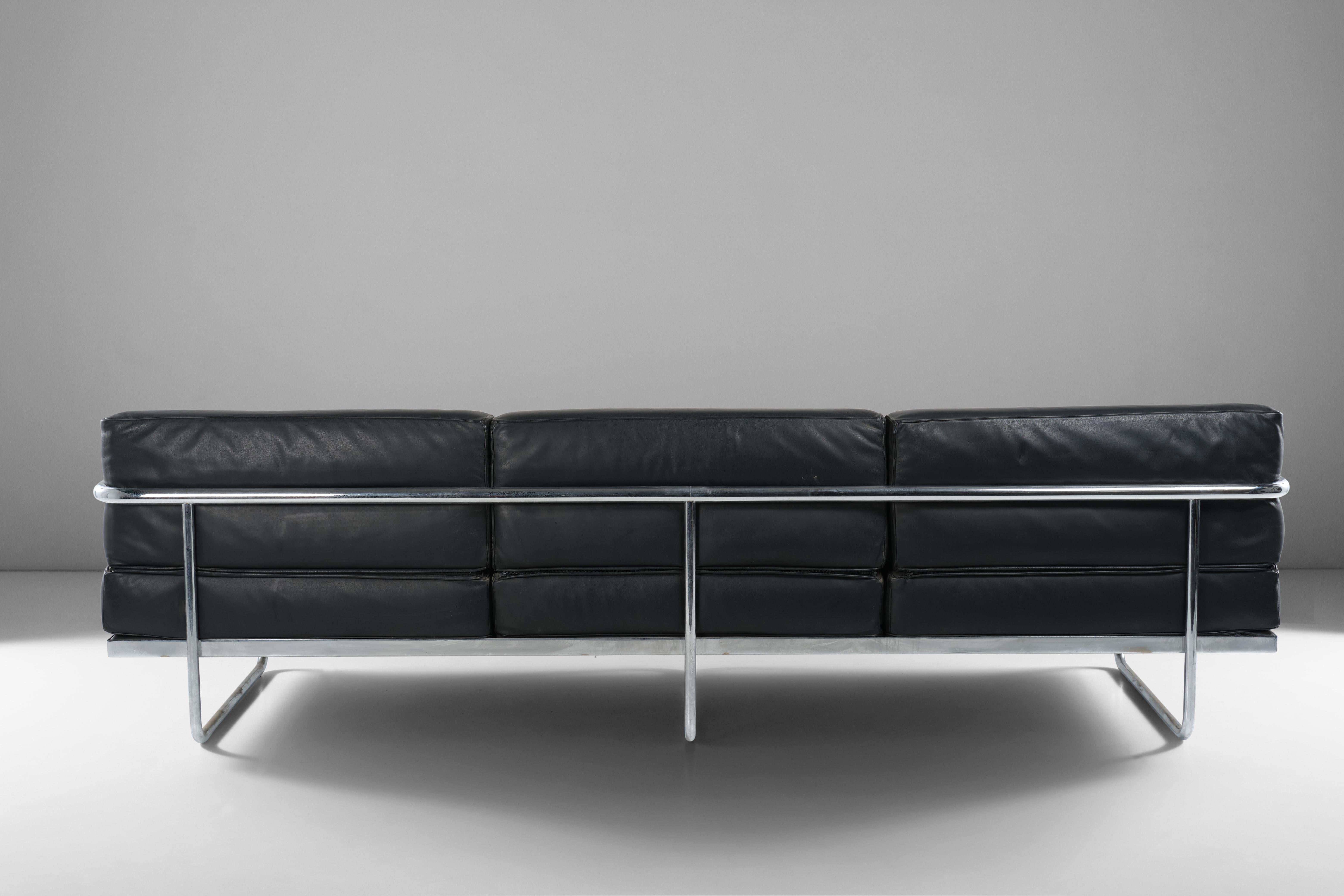 LC5 Sofa in Leather and Chrome by Le Corbusier for Cassina, Italy, 1974 circa 1