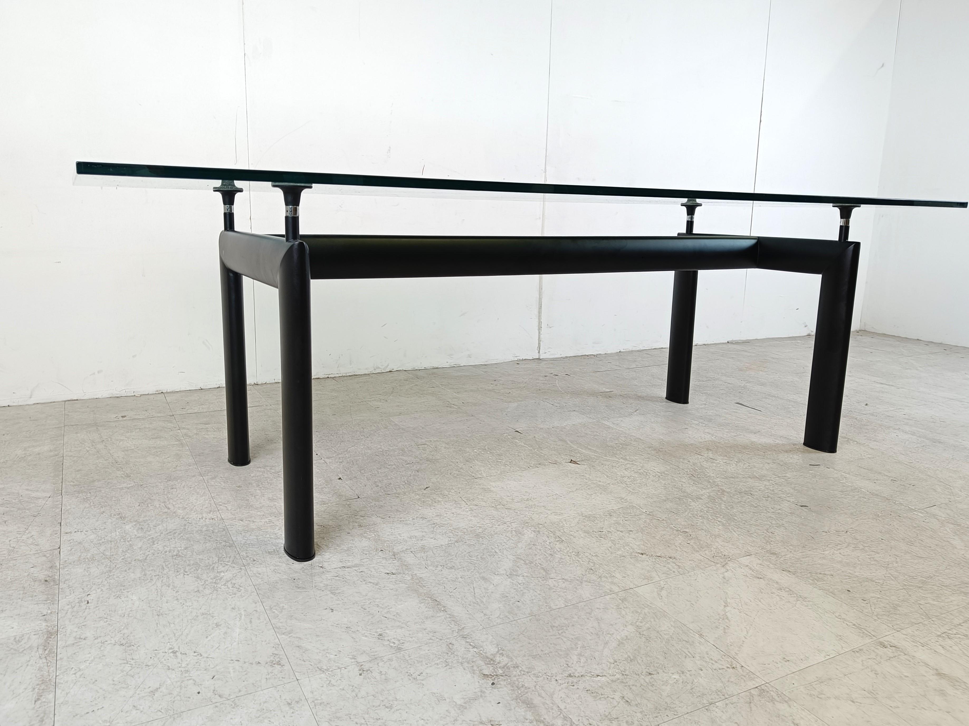 LC6 dining table by Le Corbusier for Cassina, 1990s In Good Condition For Sale In HEVERLEE, BE