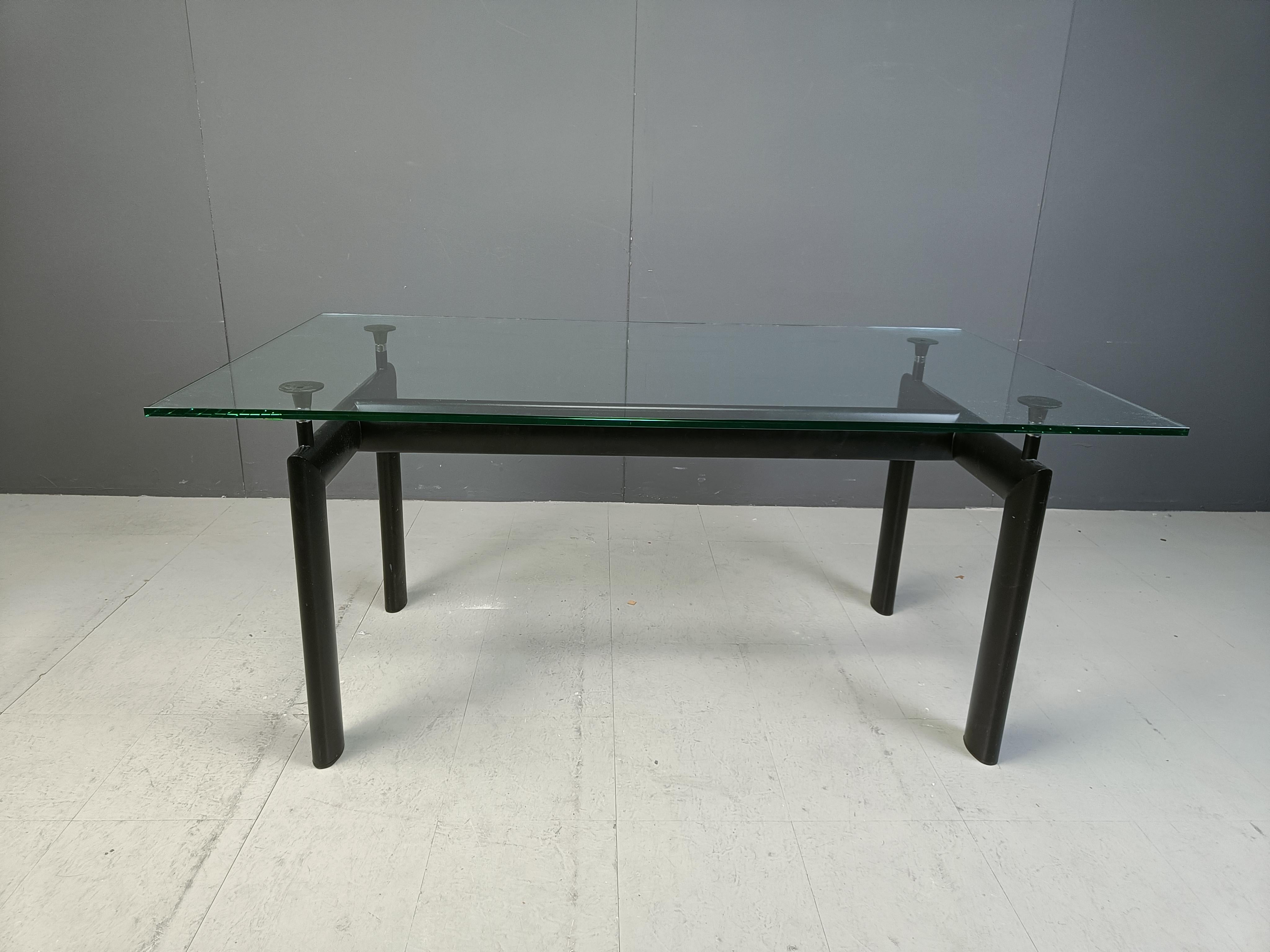 Tavolo da pranzo LC6 di Le Corbusier per Cassina, anni '90 in vendita 1