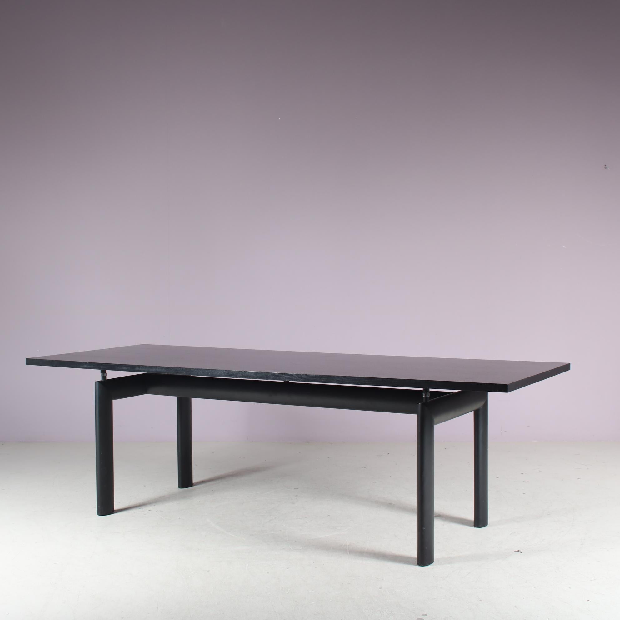 “LC6” Dining Table by Le Corbusier for Cassina, Italy 1980 In Good Condition For Sale In Amsterdam, NL