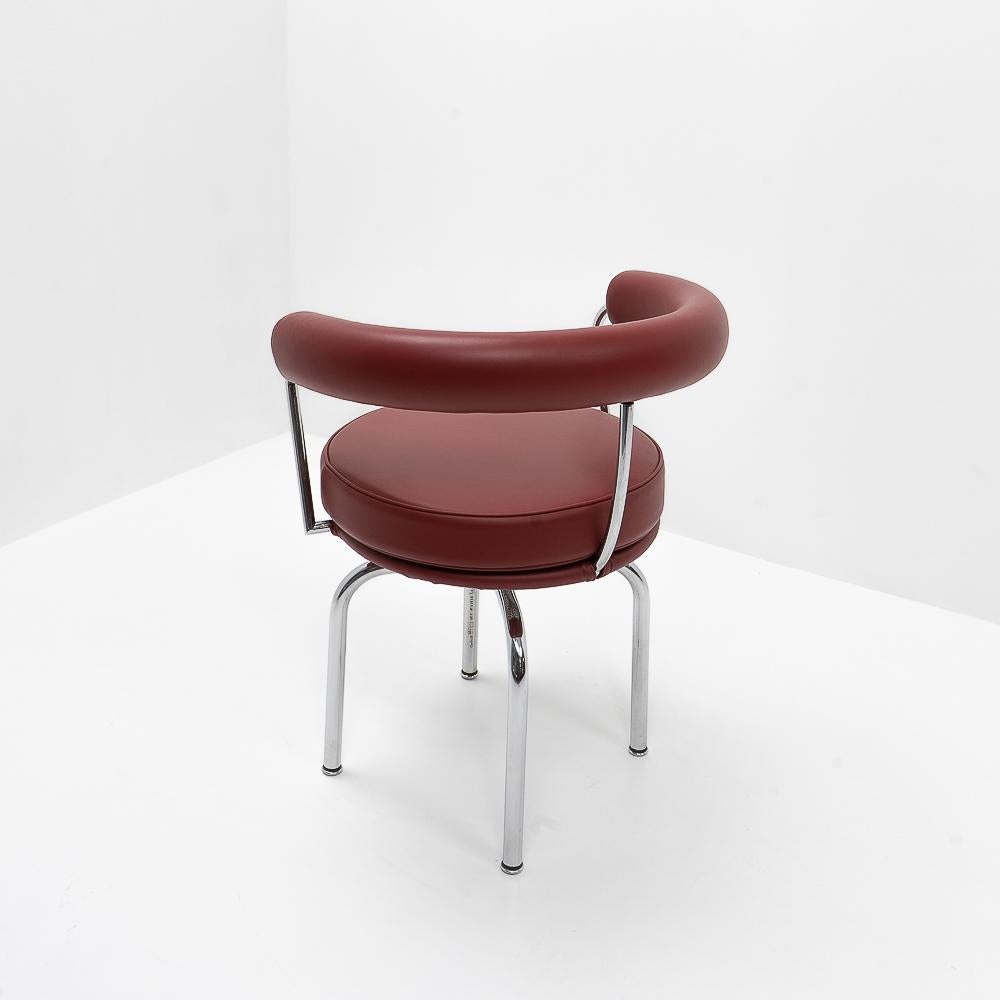 Mid-Century Modern LC7 Chair by Charlotte Perriand for Cassina, 1980s #2