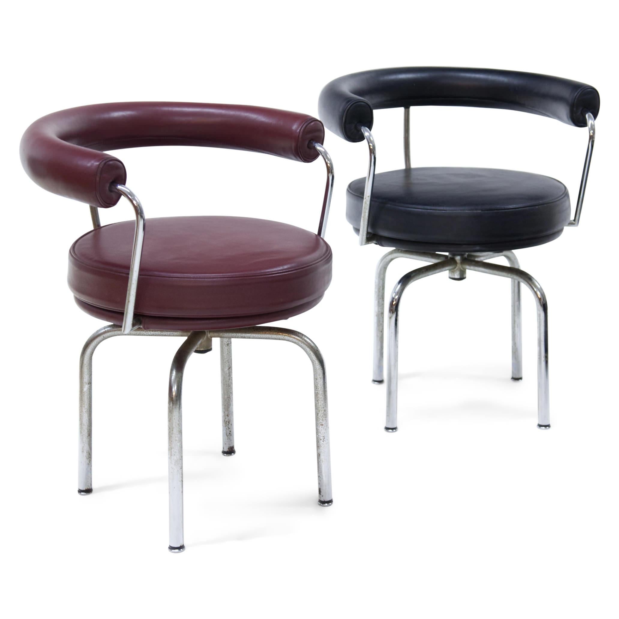 Mid-Century Modern LC7 Swivel Chairs by Cassina, Tubular Steel, 1970s