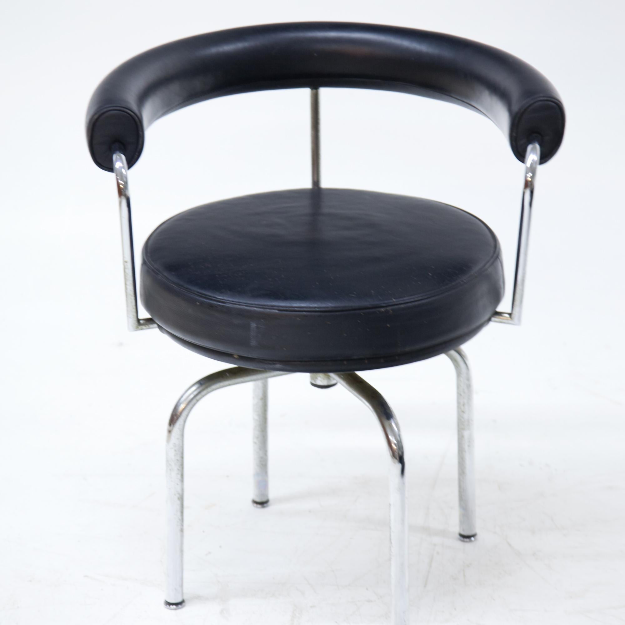 LC7 Swivel Chairs by Cassina, Tubular Steel, 1970s In Good Condition In Greding, DE