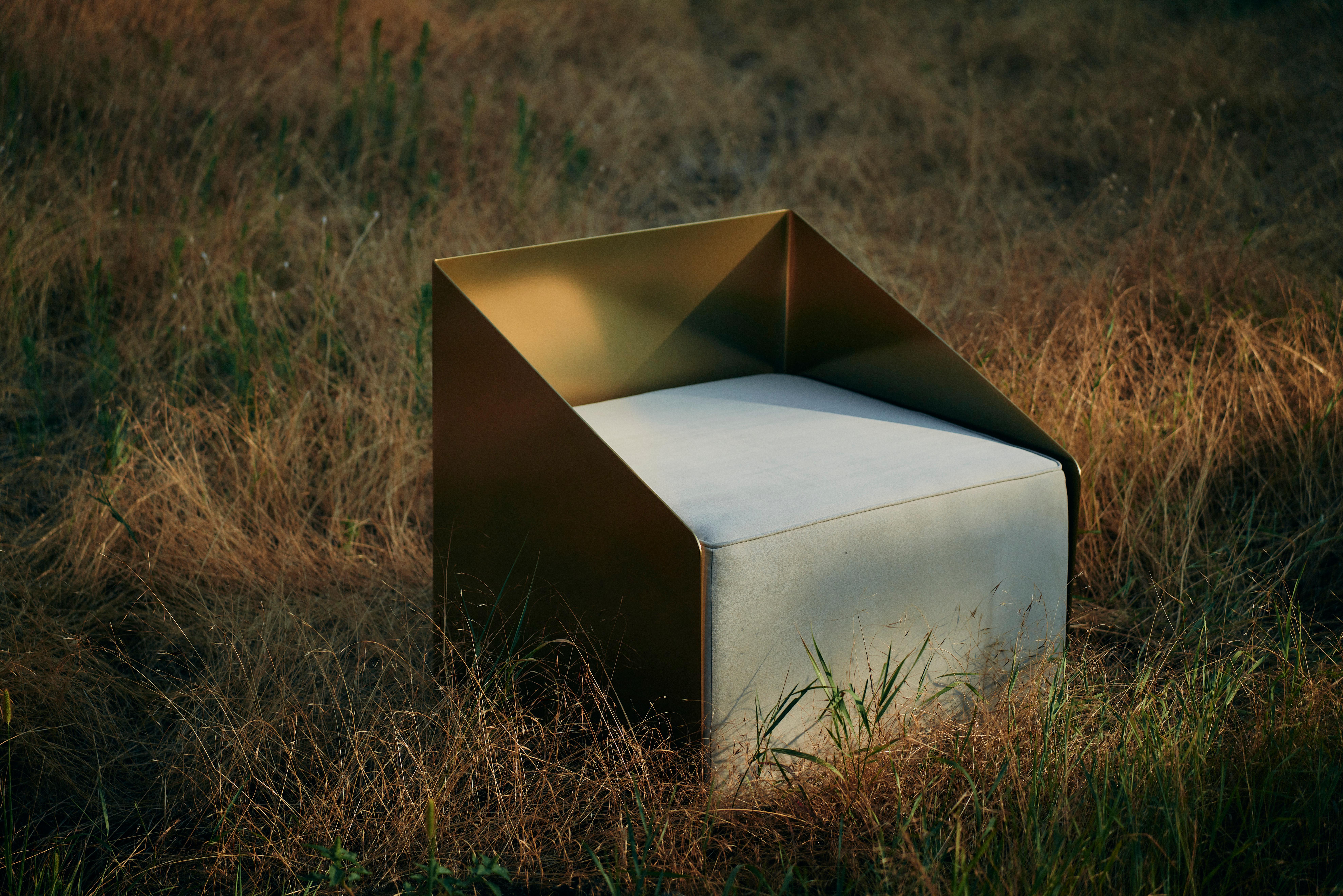 LCCA Lounge Chair In Chrom Gold Aluminium & Elfenbein Beige Sitz von Heilig Objects im Angebot 8