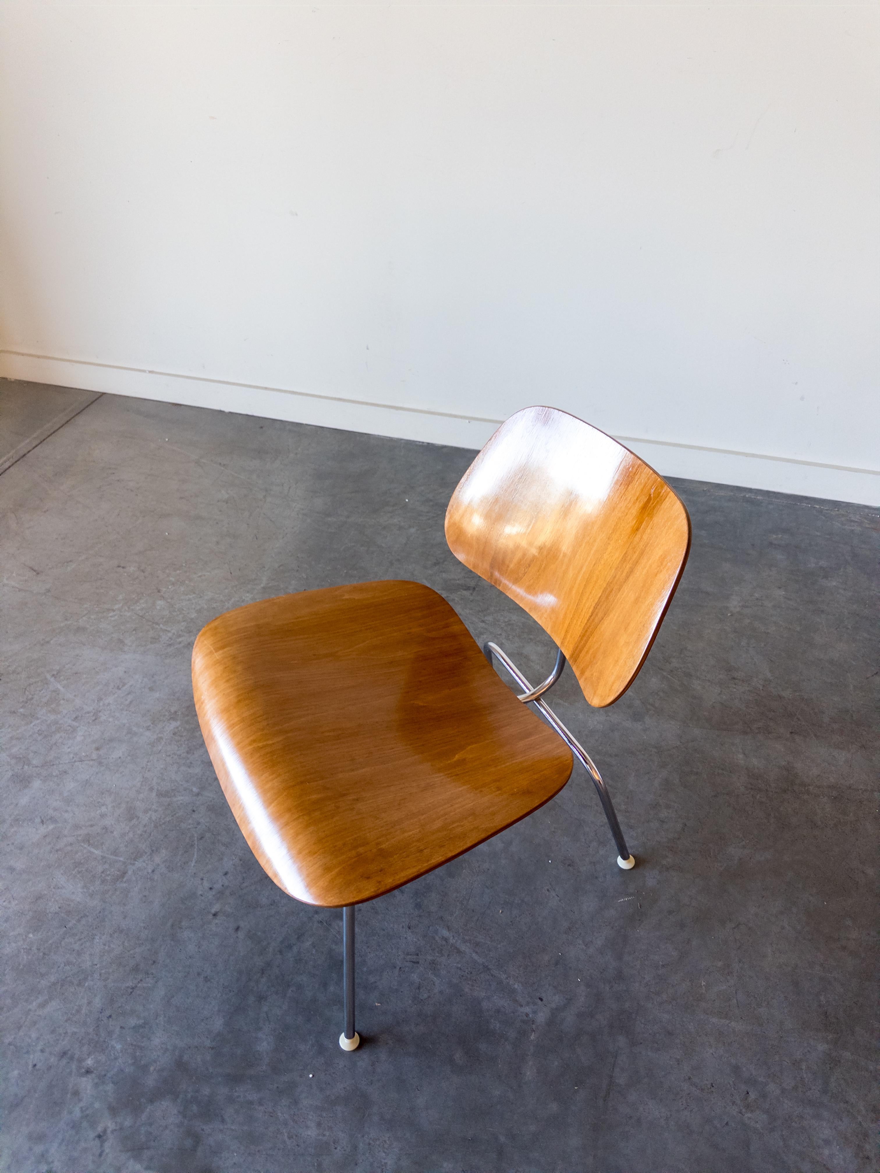 LCM Lounge Chair von Ray und Charles Eames für Herman Miller (Moderne der Mitte des Jahrhunderts) im Angebot