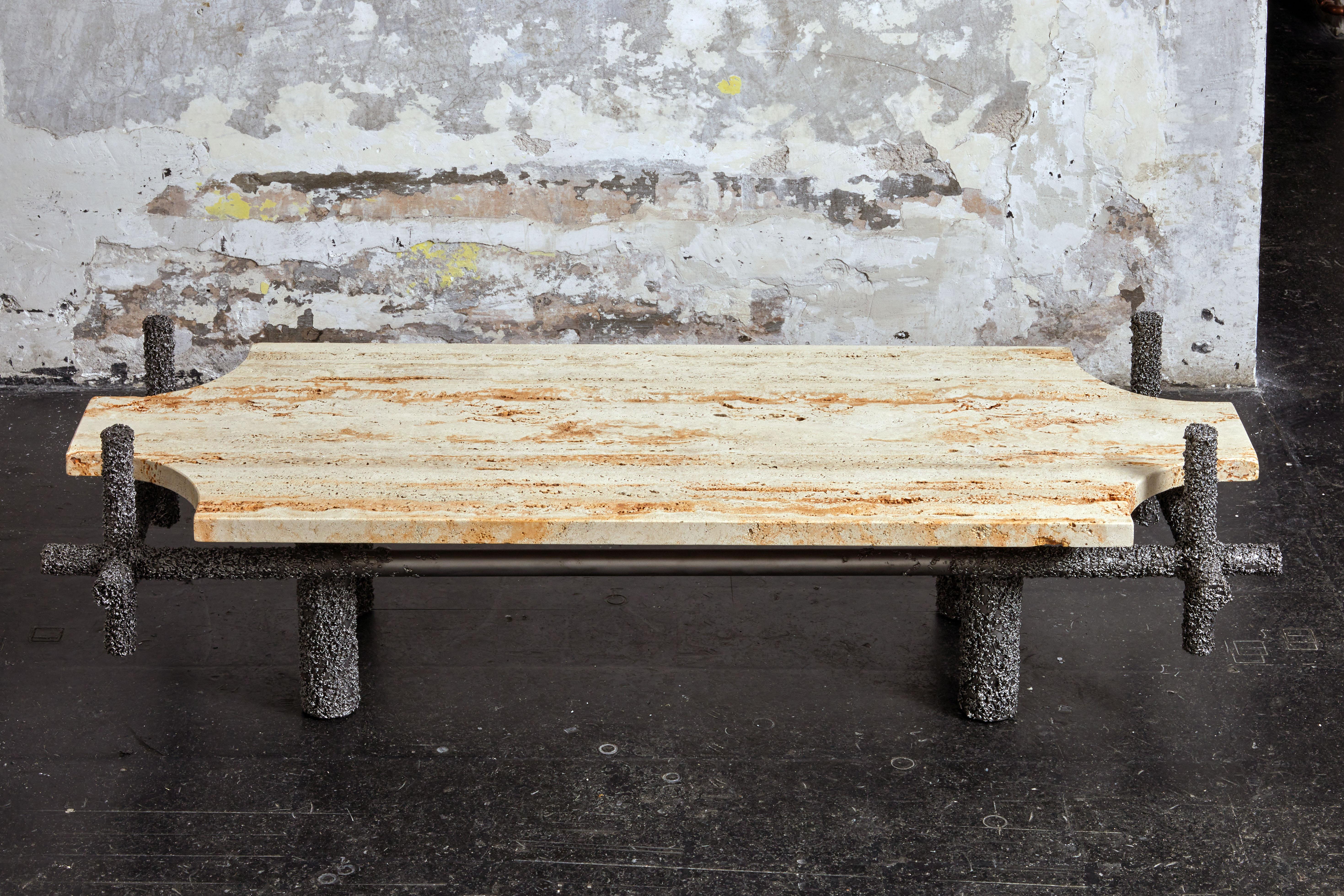 Banc LCN 403 de Tommaso Le Rose
Dimensions : L 132 x D 49 x H 40 cm.
Matériaux : Fer, travertin.

Lichene est un nouveau projet de design expérimental du designer Tommaso Le Rose. Lichene conçoit et produit une série d'objets sculpturaux et