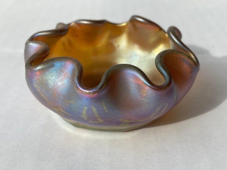 American LCT Tiffany Favrile Ruffle Mini Vessel /Salt Cellar, Gold/ Iridescent Glass For Sale