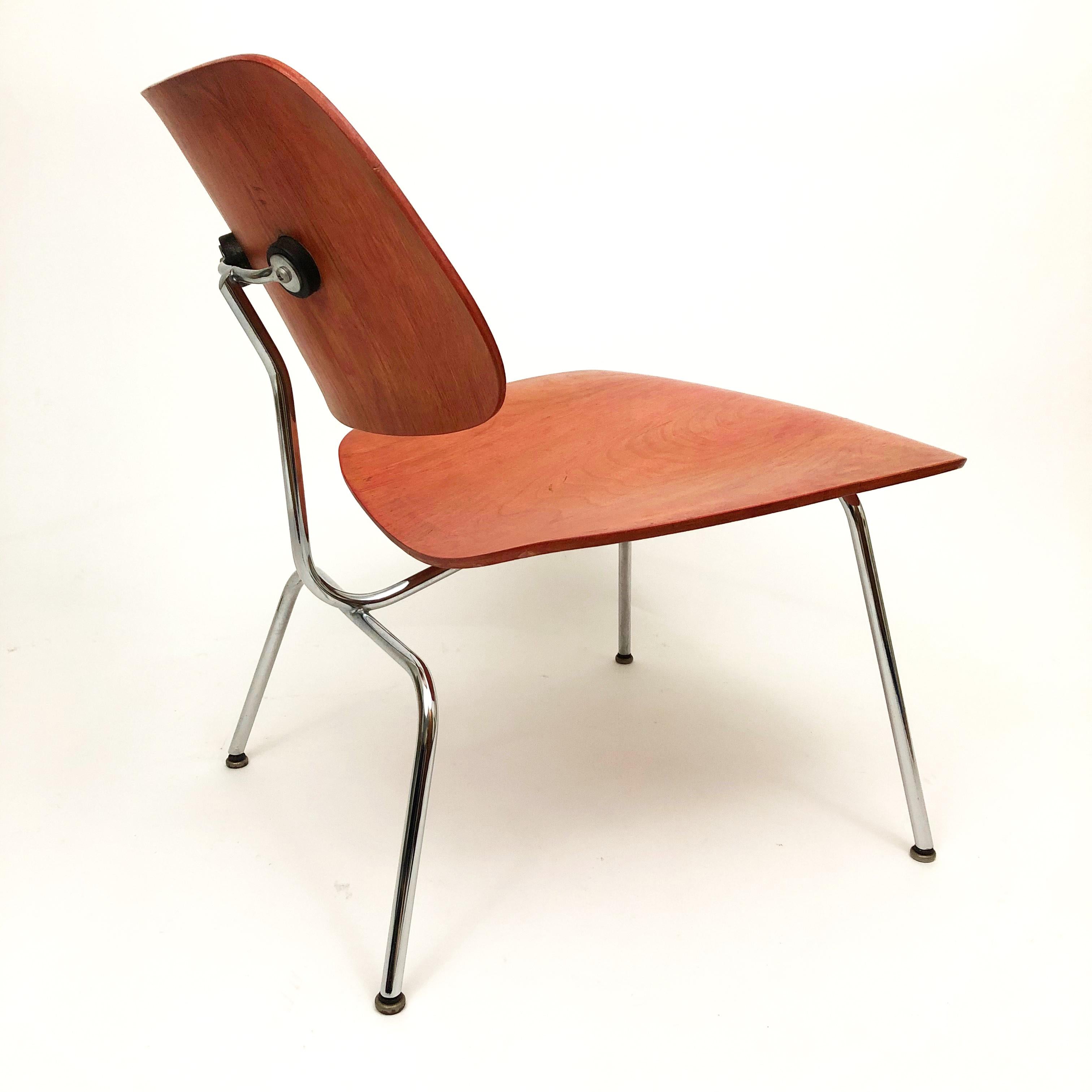 Molded LCM Lounge Chair by Charles and Ray Eames for Herman Miller