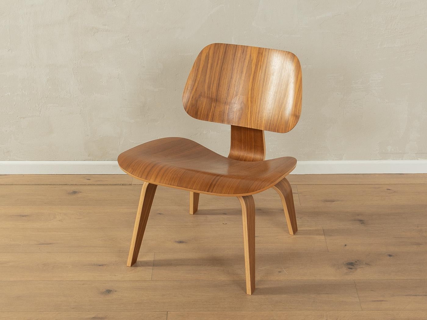 Mid-Century Modern LCW lounge chair by Charles & Ray Eames for Herman Miller