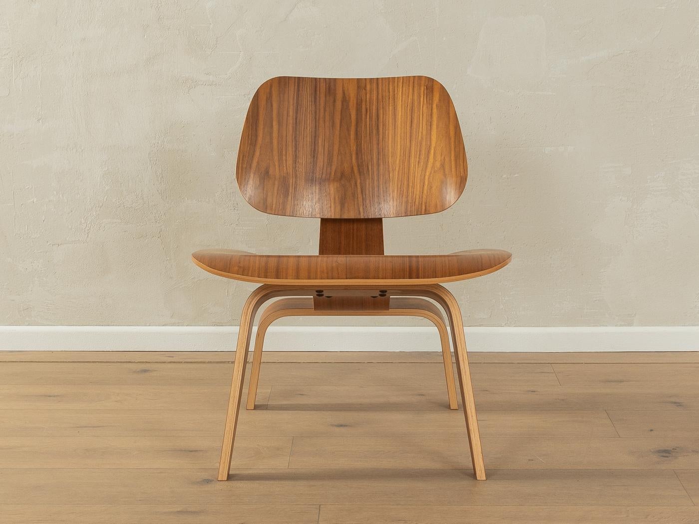 American LCW lounge chair by Charles & Ray Eames for Herman Miller