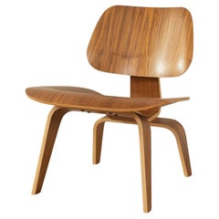 LCW lounge chair by Charles & Ray Eames for Herman Miller