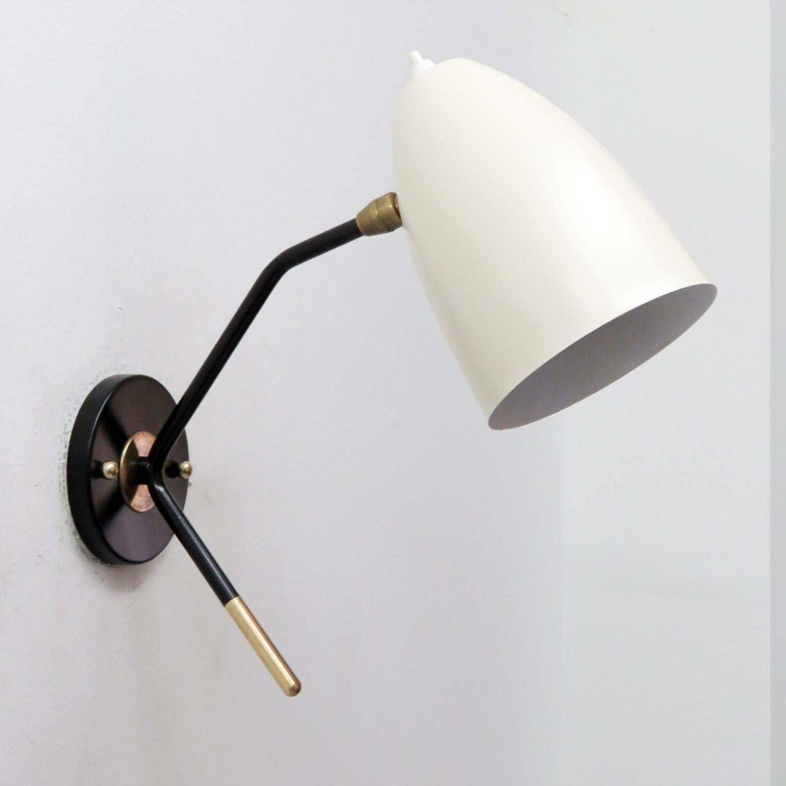 American LE-1 Wall Lights by Gallery L7 For Sale