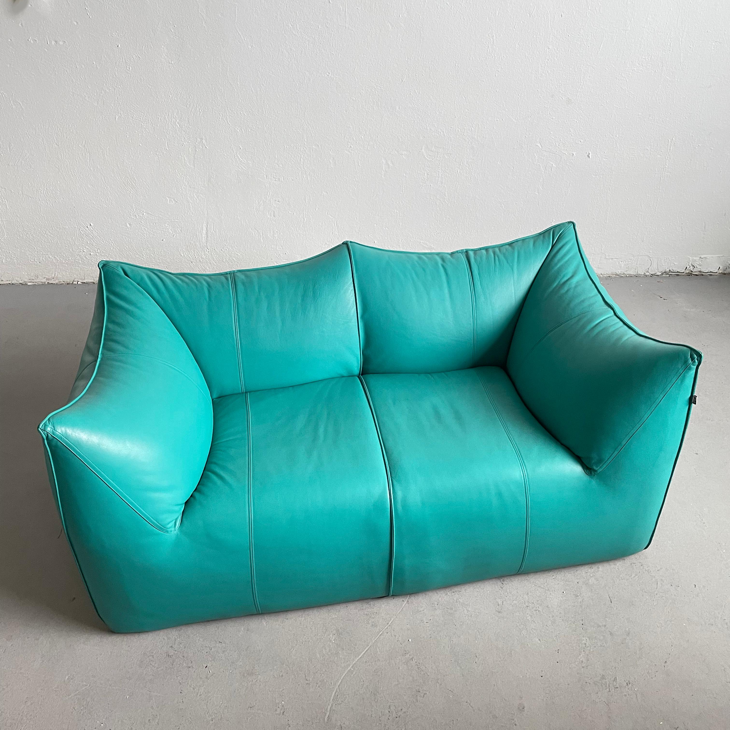Post-Modern Le Bambole 2-Seater Sofa in Turquoise Leather, Mario Bellini for B&B Italia 70s For Sale