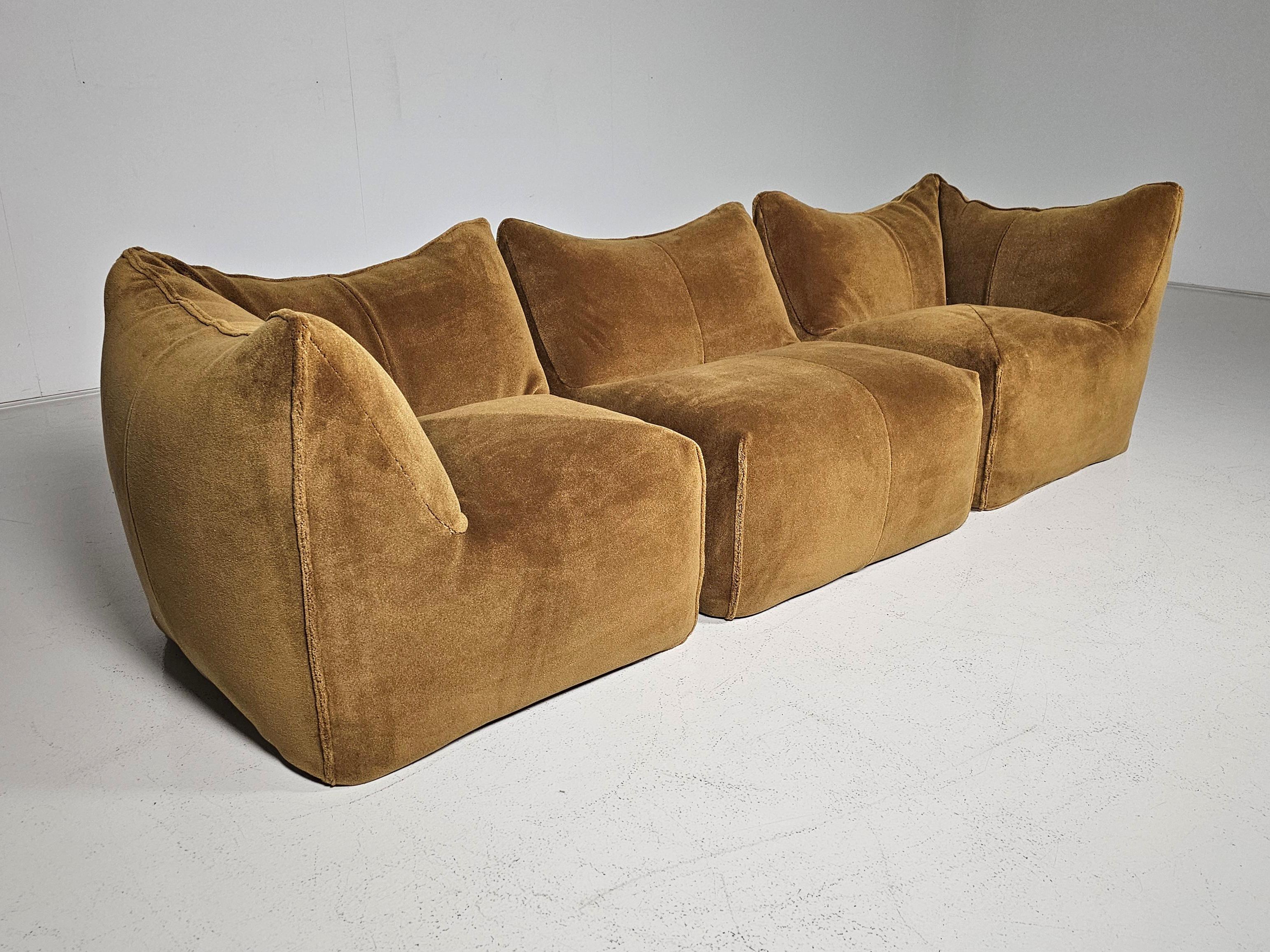 Le Bambole sectional sofa, Mario Bellini, honey color wool, B&B Italia

The Le Bambole is an iconic piece of Italian design. It was awarded the 1979 'Compasso d'Oro' award. An example of Le Bambole is included in MoMA's permanent collection. It's