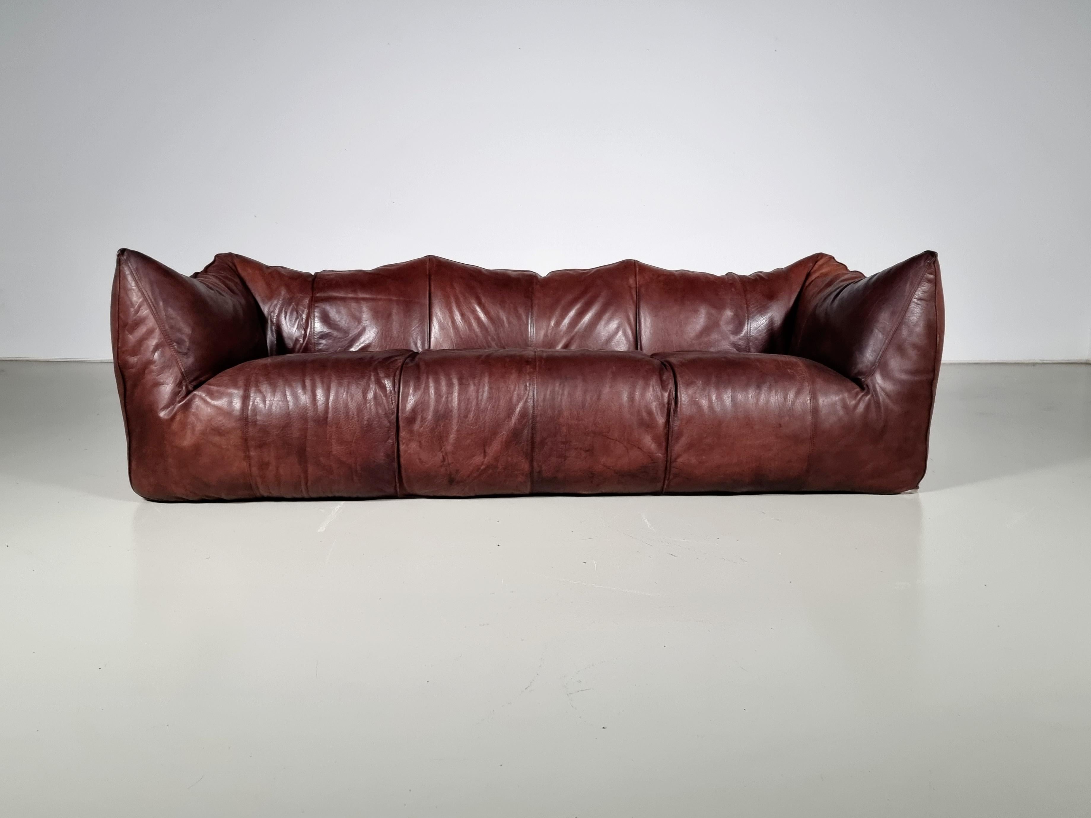 Le Bambole 3-seater sofa by Mario Bellini for C&B Italia, the 1970s. An iconic piece of Italian design. It was awarded the 1979 'Compasso d'Oro award. An example of Le Bambole is included in MoMA's permanent collection. It has the original brown